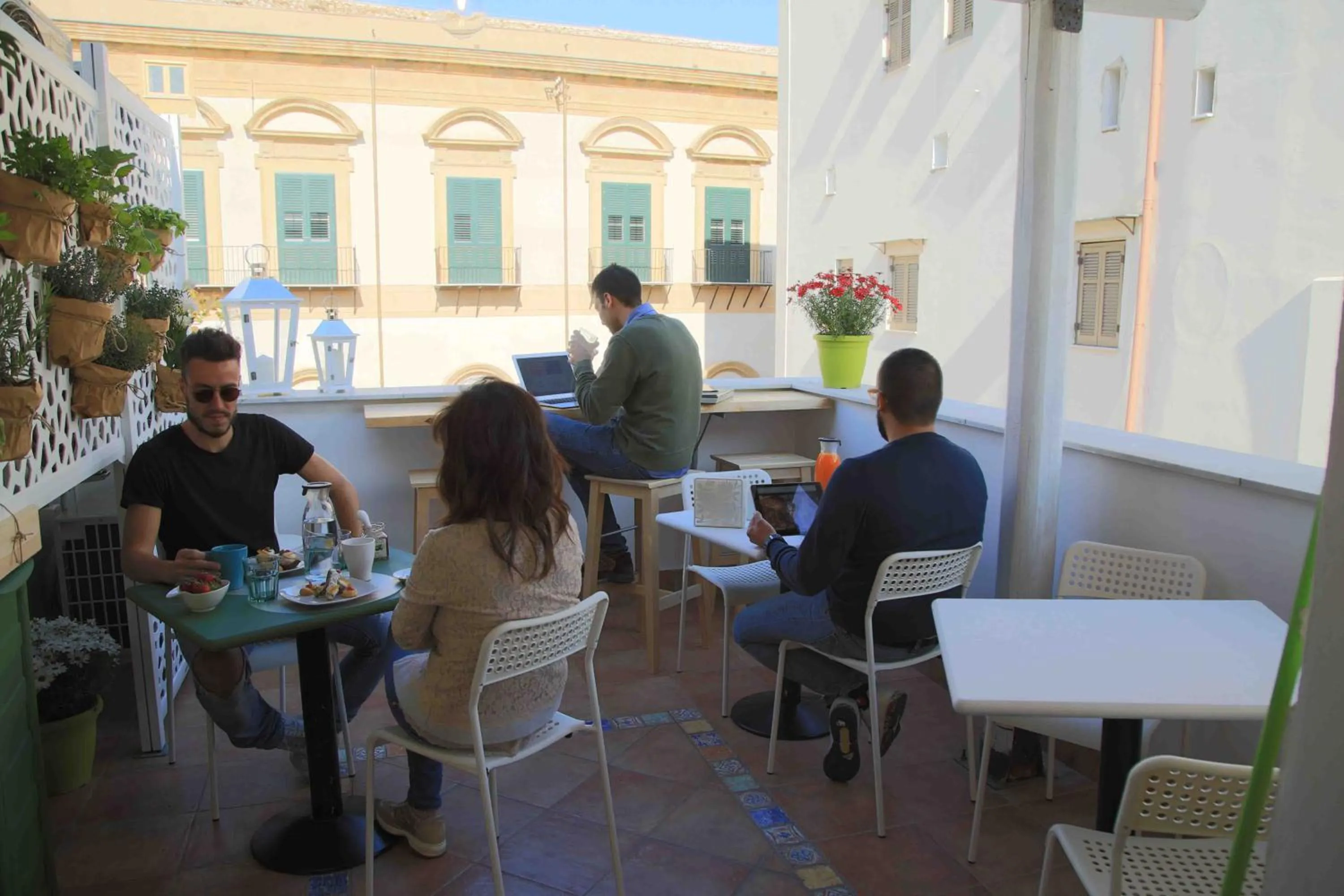 Balcony/Terrace in Jardin De France