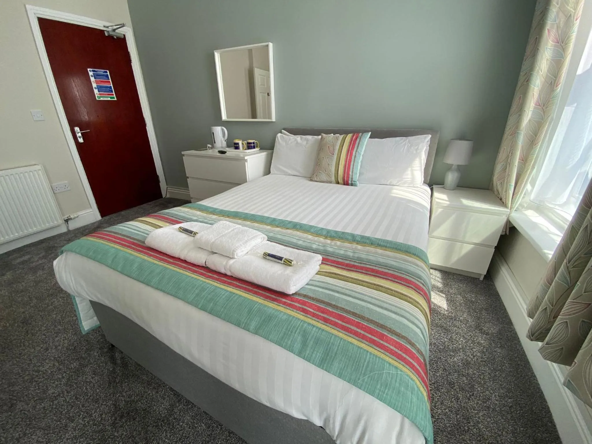 Bedroom, Bed in The Georgian Hollies Hotel