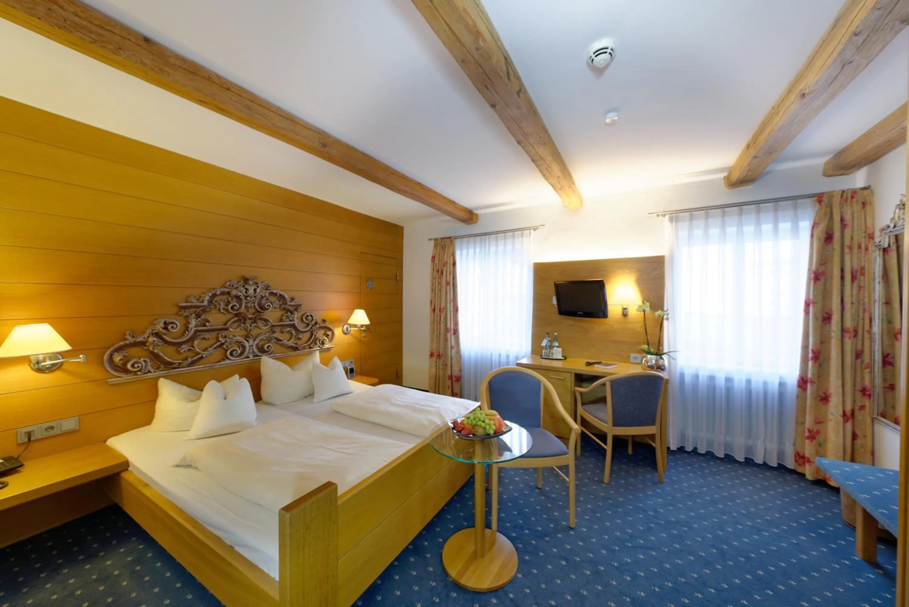 Photo of the whole room, Bed in Hotel Alte Post