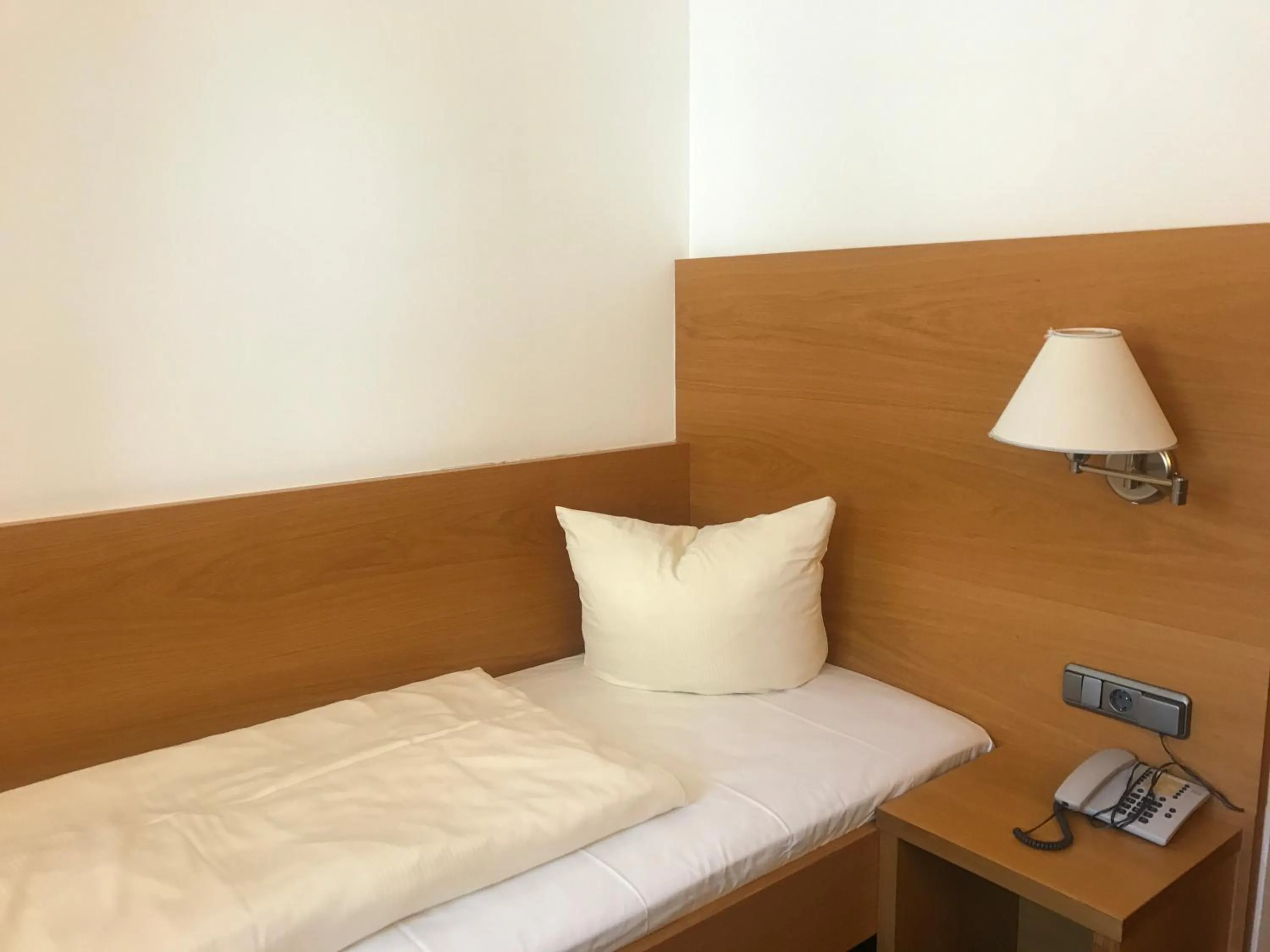 Other, Bed in Hotel Alte Post