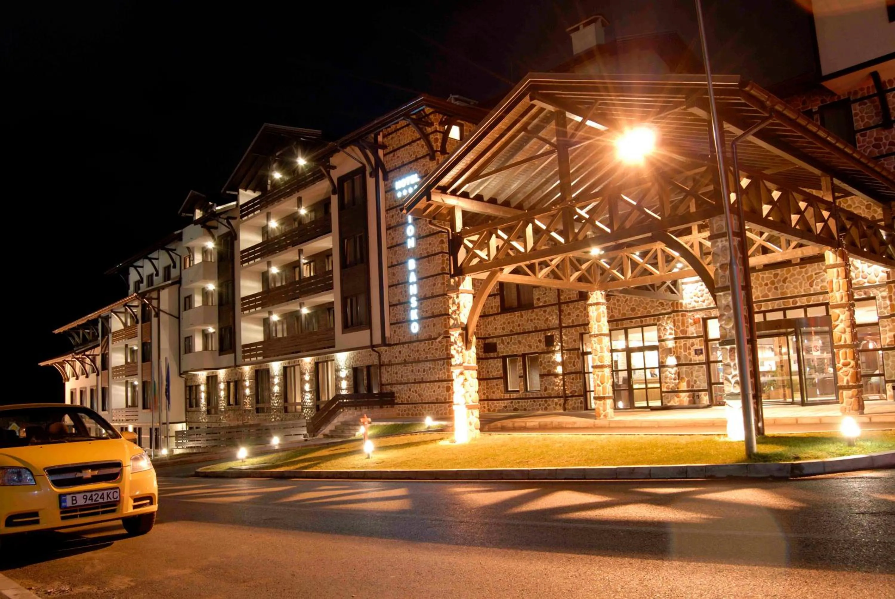 Facade/entrance in Lion Bansko Hotel