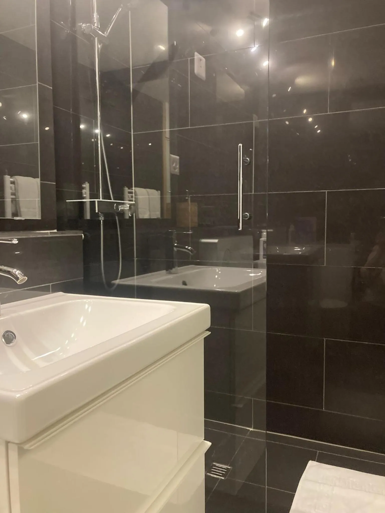 Shower in Disentiserhof