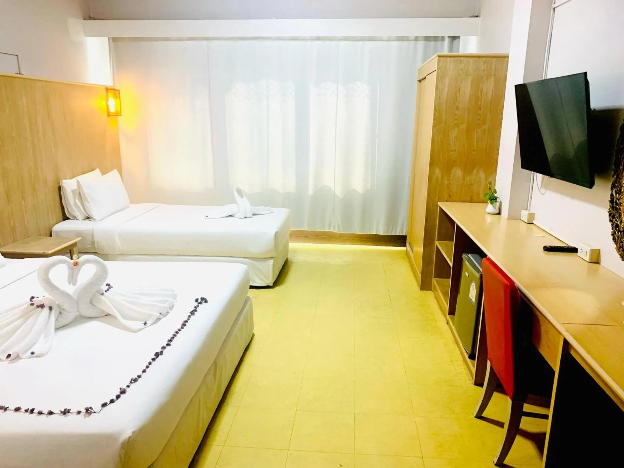 Bedroom, Bed in S2S Queen Trang Hotel