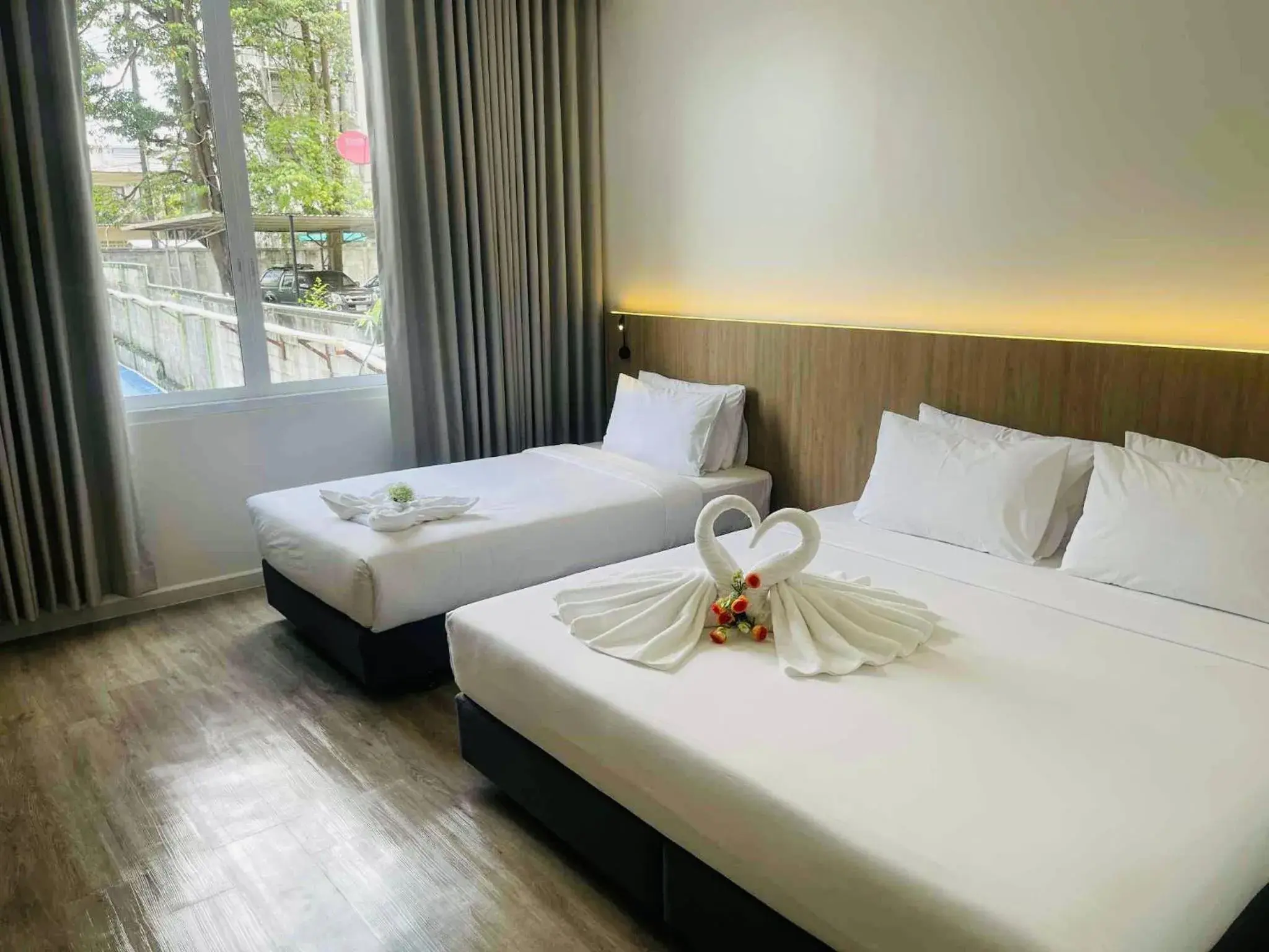 Standard Triple Room in S2S Queen Trang Hotel Standard Triple Room in S2S Queen Trang Hotel