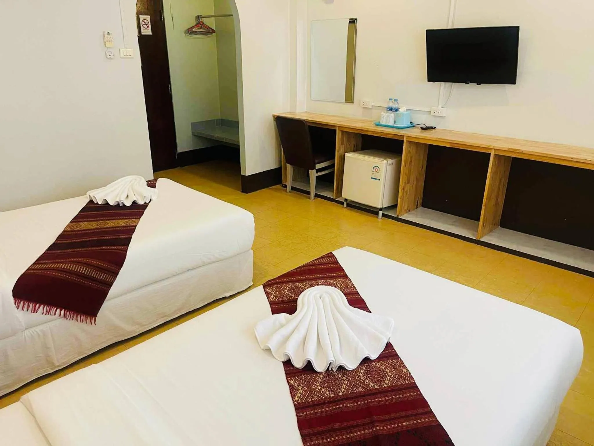 Bedroom, Bed in S2S Queen Trang Hotel