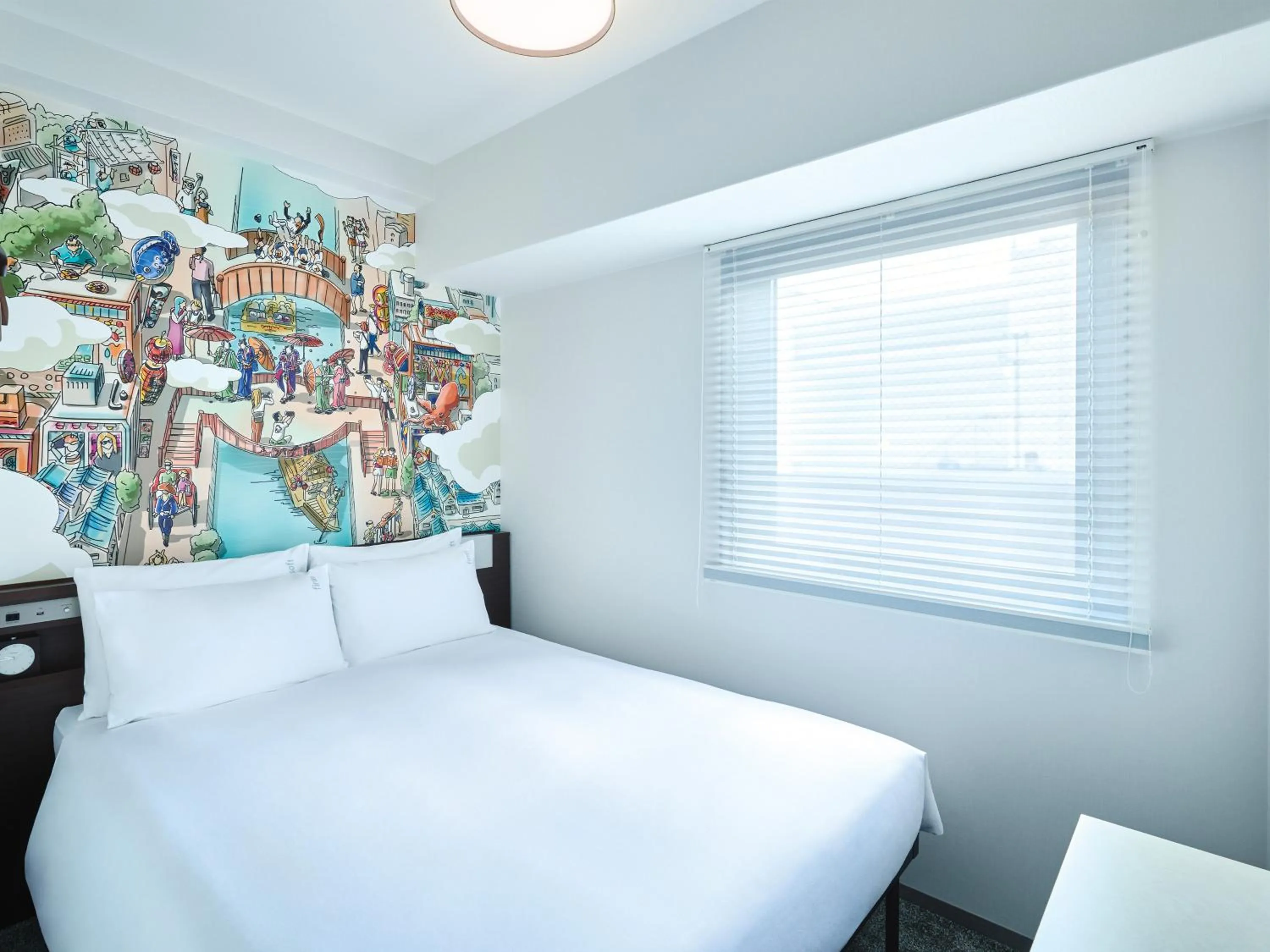 Photo of the whole room, Bed in Garner Hotel Osaka Honmachi Kita Semba by IHG