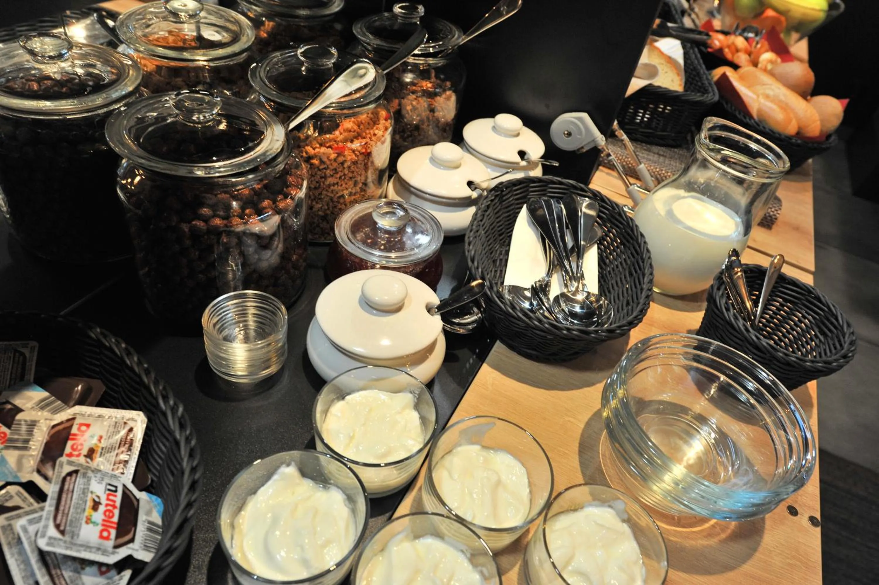 Buffet breakfast in APLEND Vila Olívia