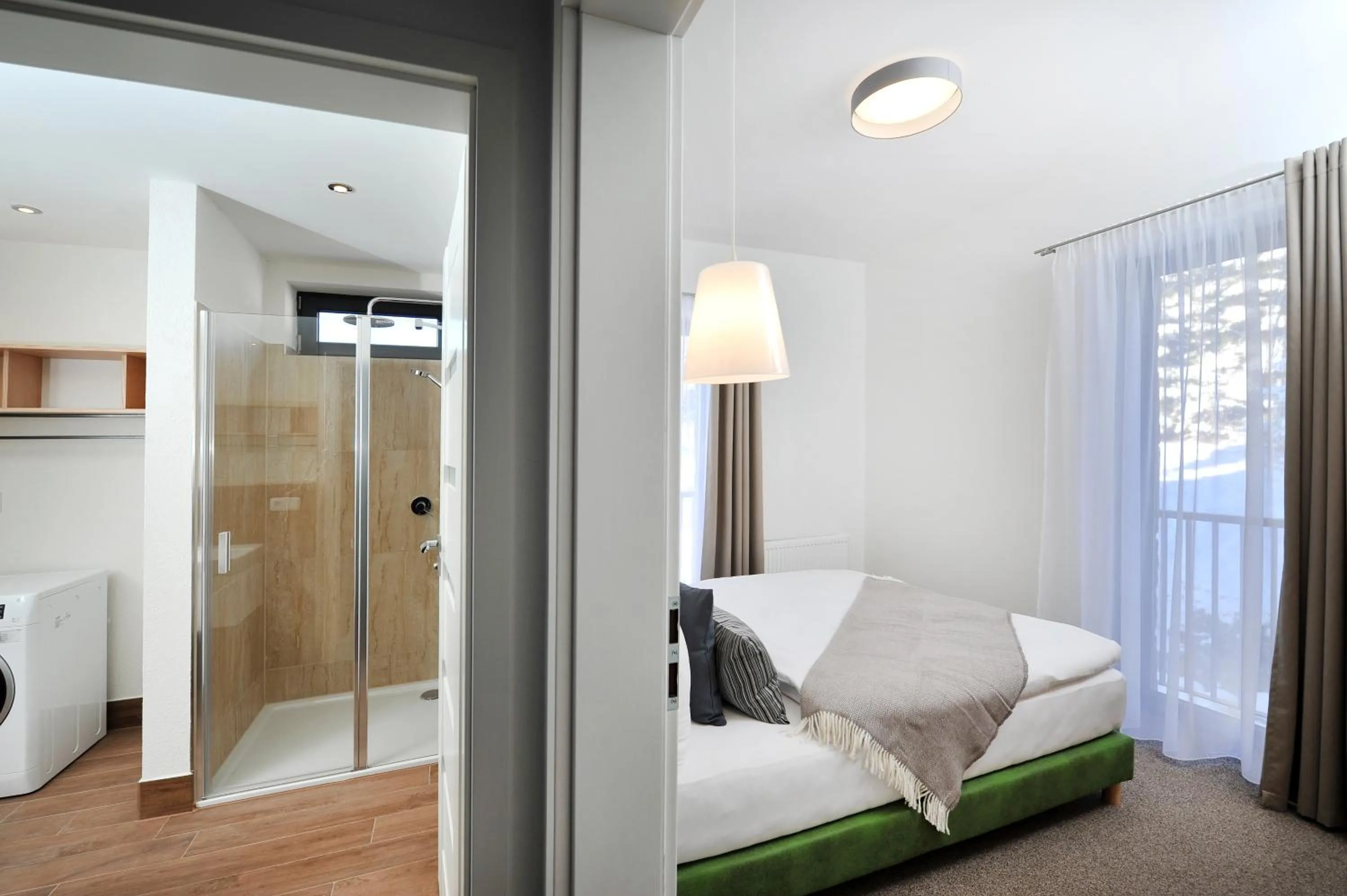 Photo of the whole room, Bed in APLEND Vila Olívia