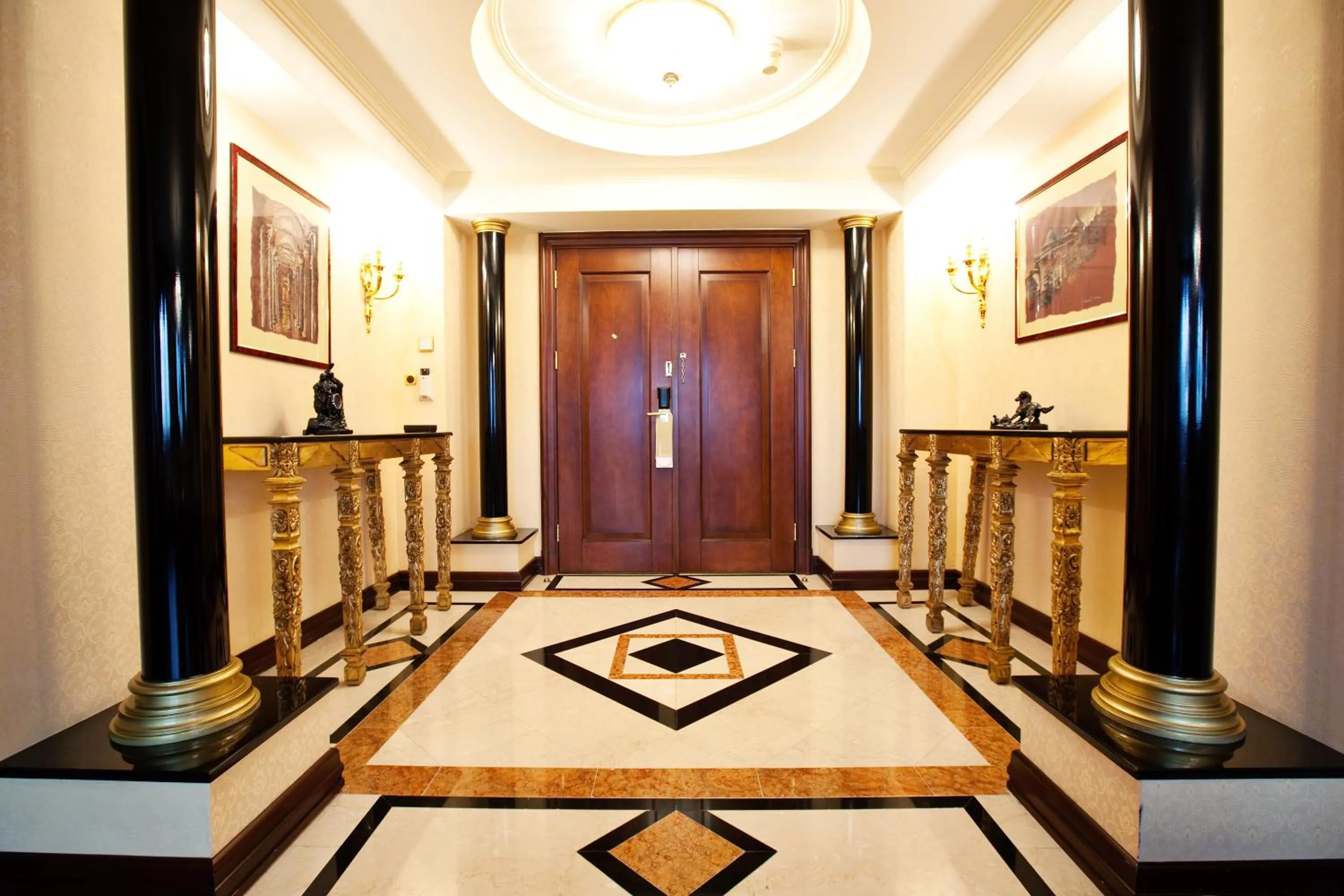 Living room in InterContinental Almaty by IHG