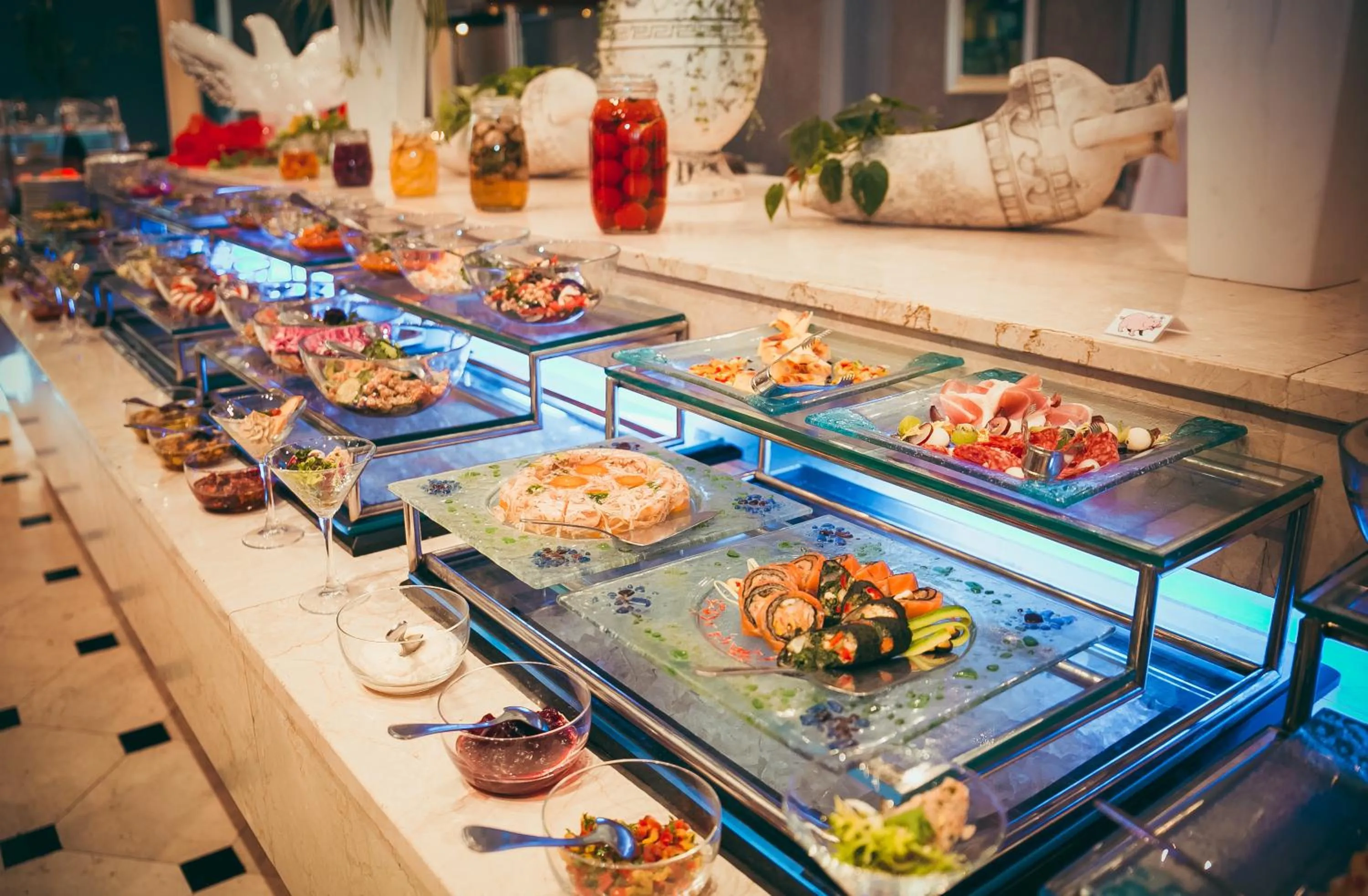 Restaurant/places to eat in InterContinental Almaty by IHG