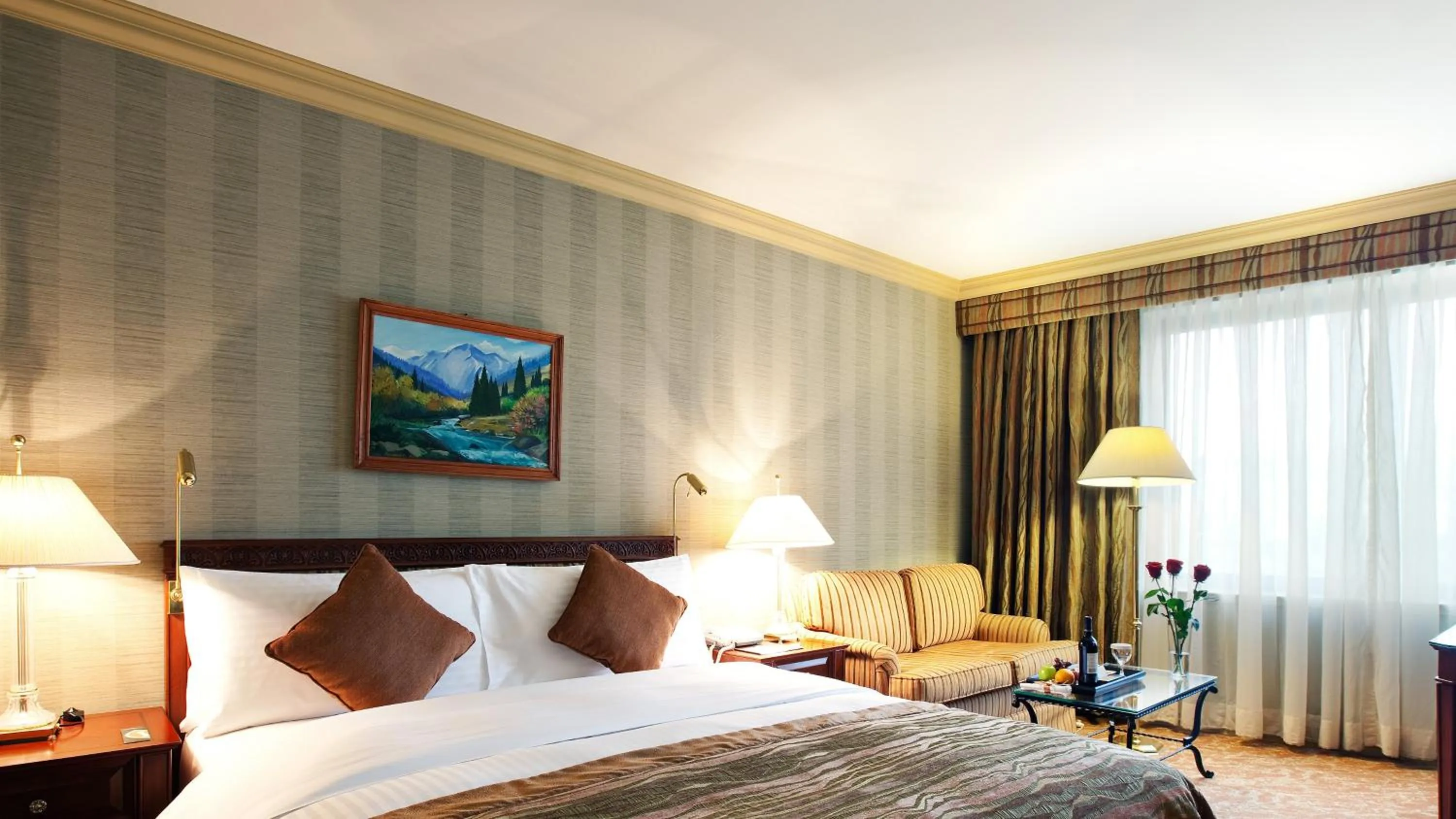 Photo of the whole room, Bed in InterContinental Almaty by IHG