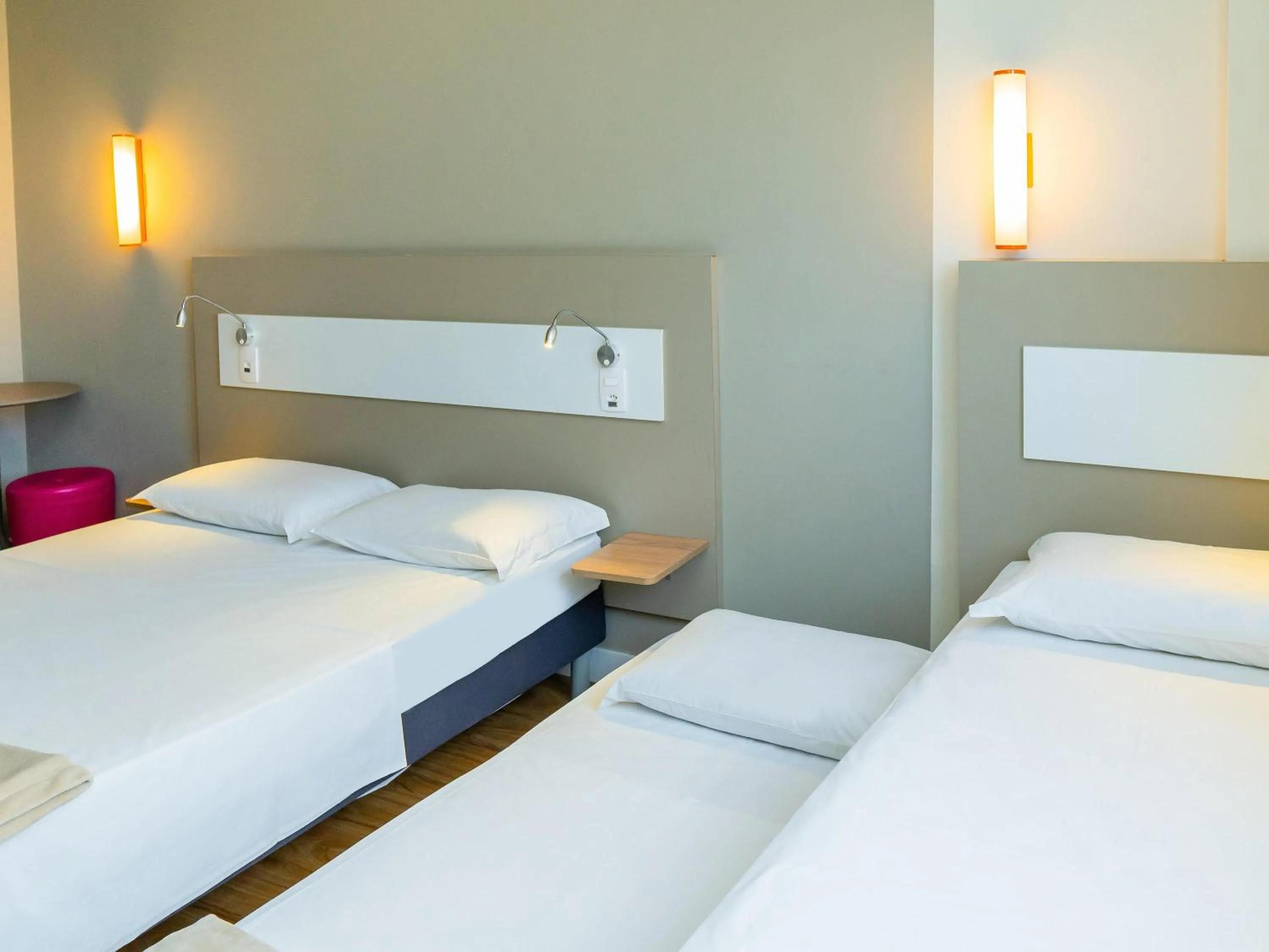 Bedroom, Bed in ibis budget Foz do Iguaçu