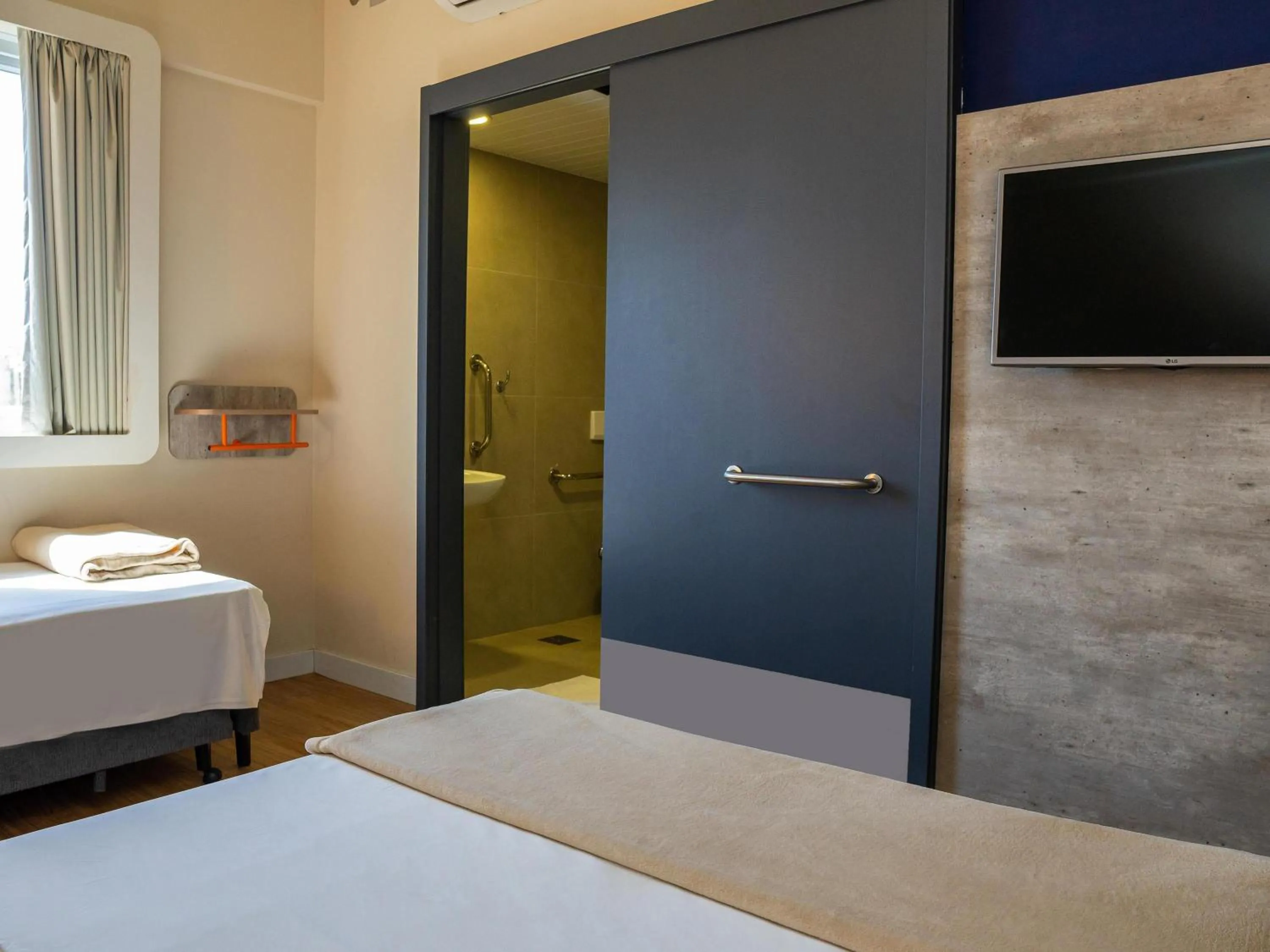 Bedroom, Bed in ibis budget Foz do Iguaçu