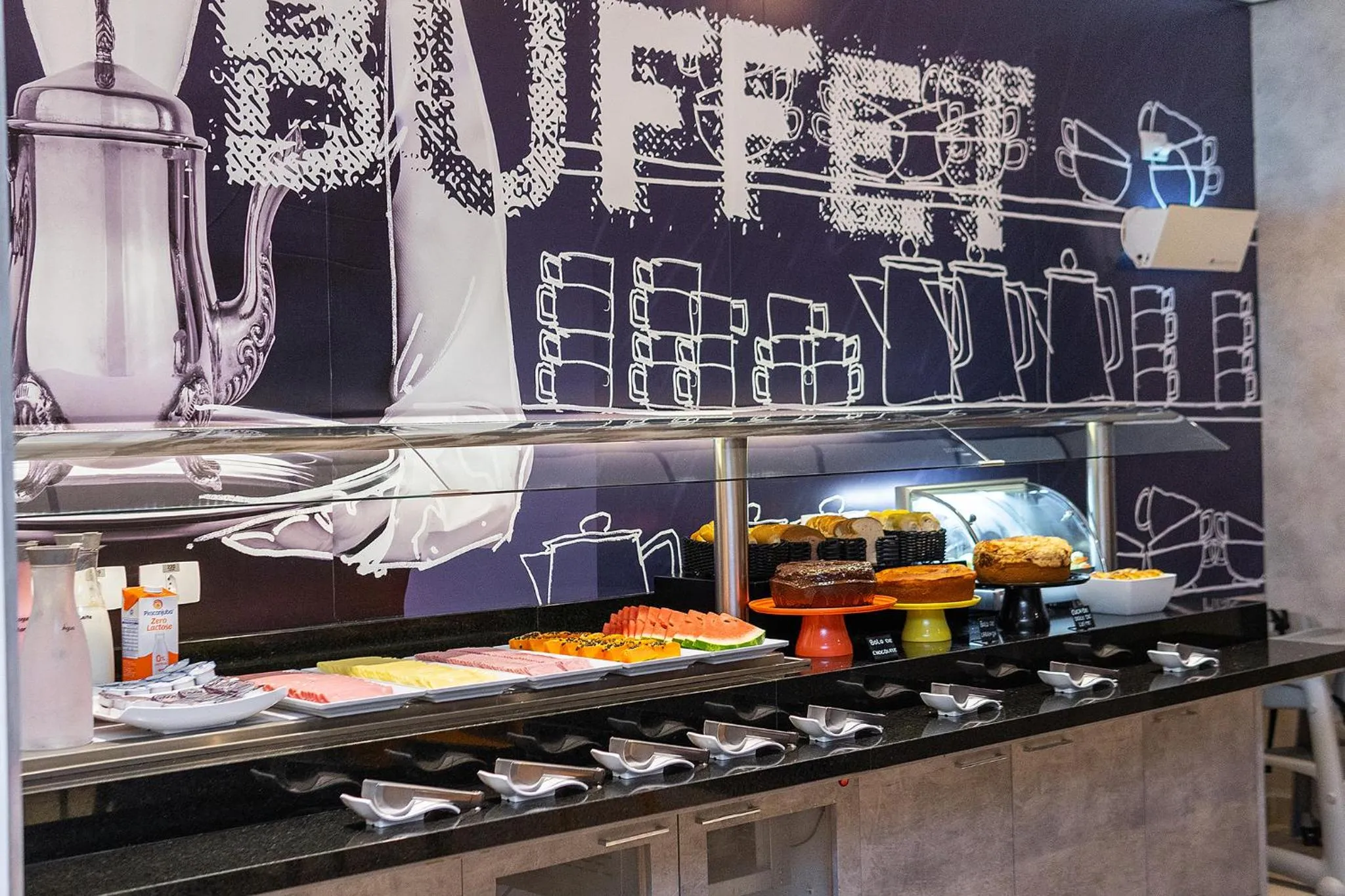 Food and drinks in ibis budget Foz do Iguaçu