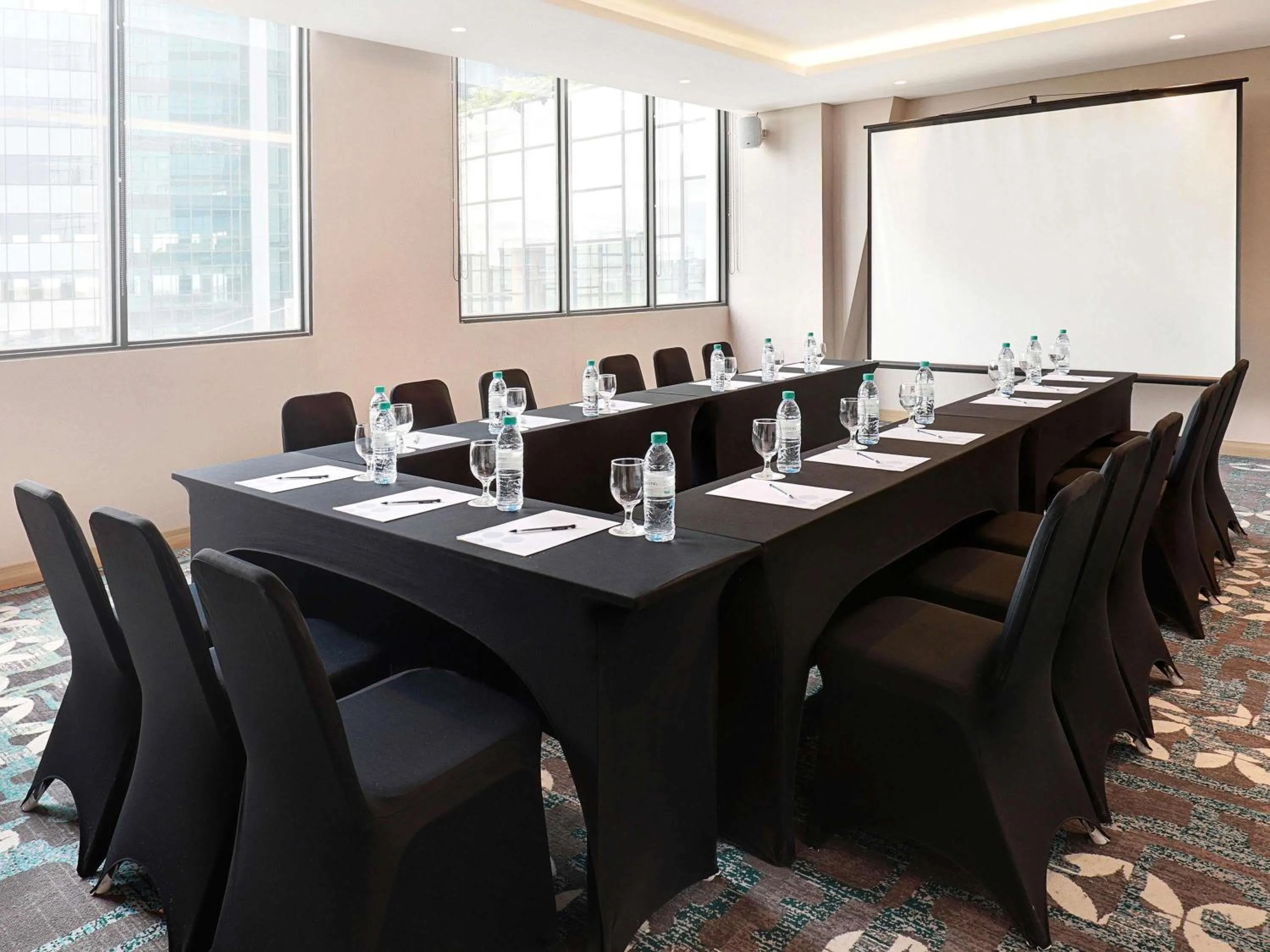 Meeting/conference room in Novotel Samator Surabaya Timur