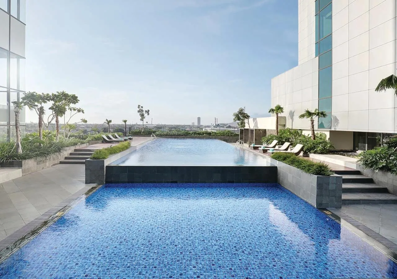 Swimming pool in Novotel Samator Surabaya Timur