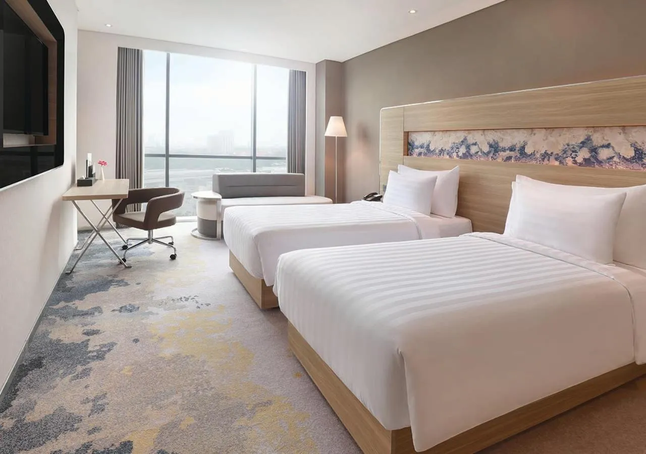 Photo of the whole room, Bed in Novotel Samator Surabaya Timur