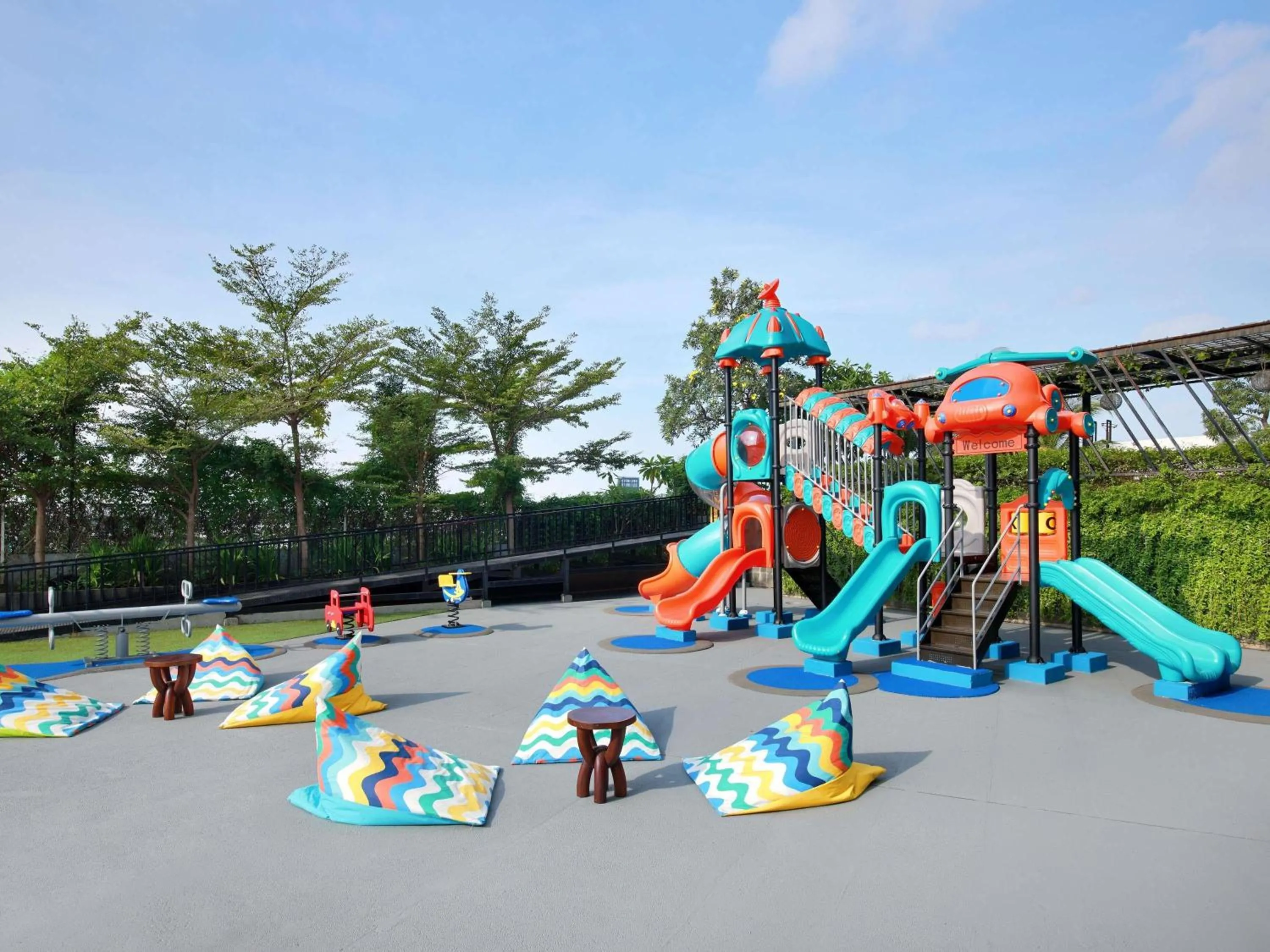 Property building in Novotel Samator Surabaya Timur