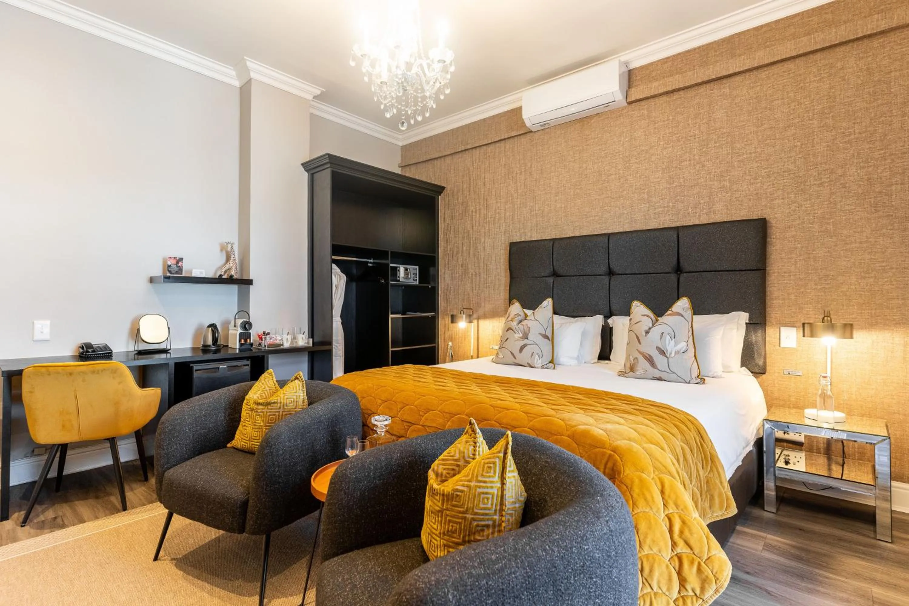 Bedroom, Bed in Cloud 9 Boutique Hotel and Spa