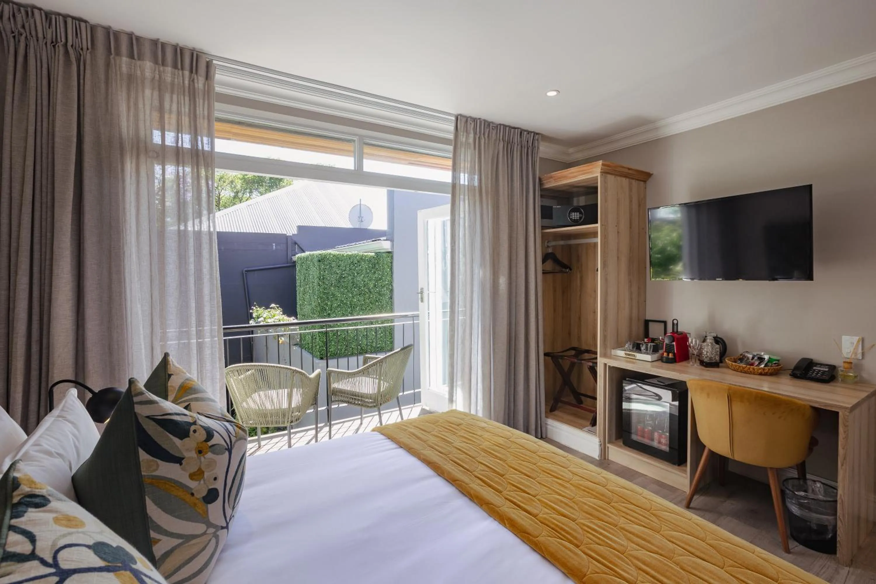 Bed in Cloud 9 Boutique Hotel and Spa