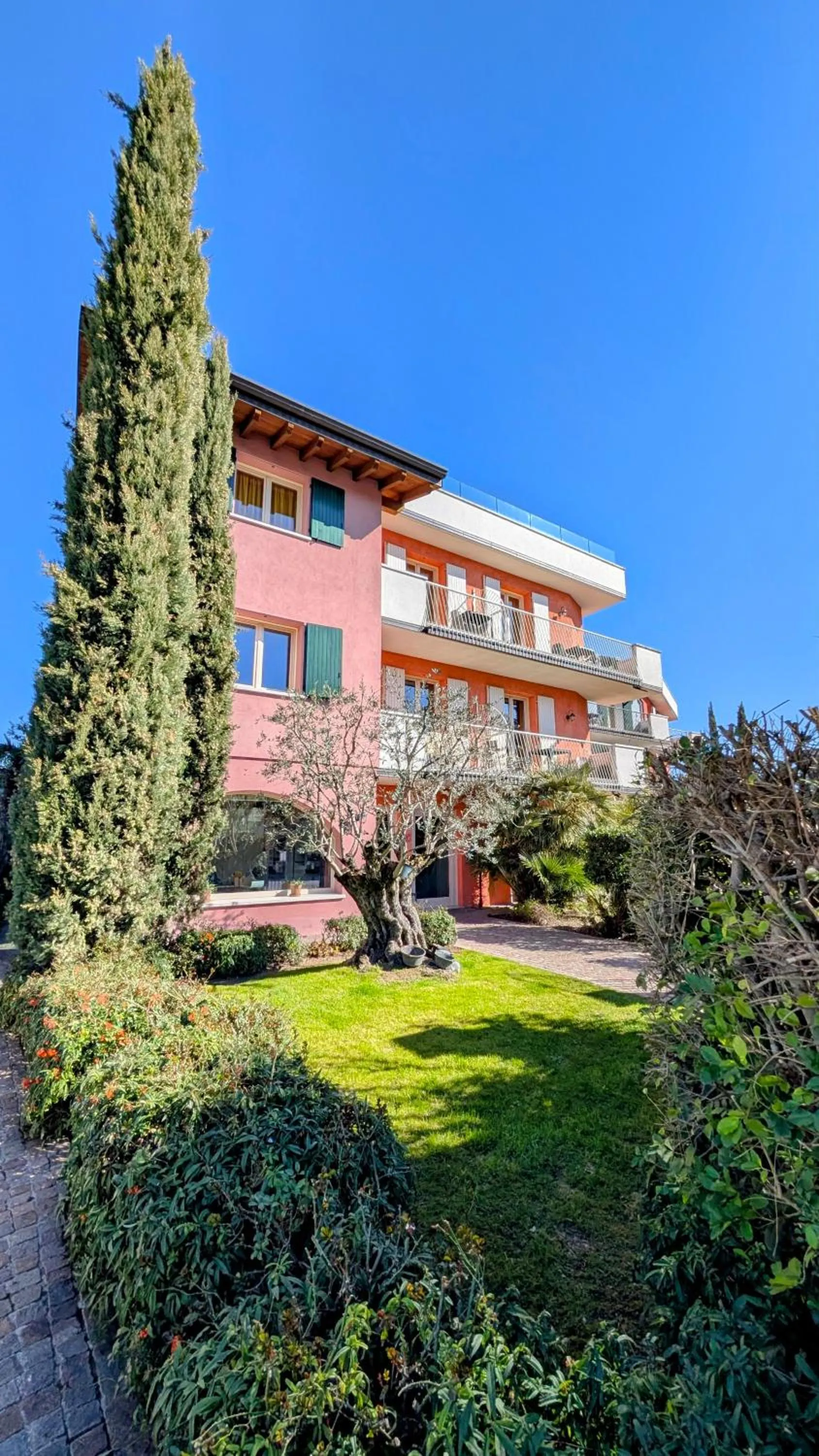 Property building in Acqua Resorts