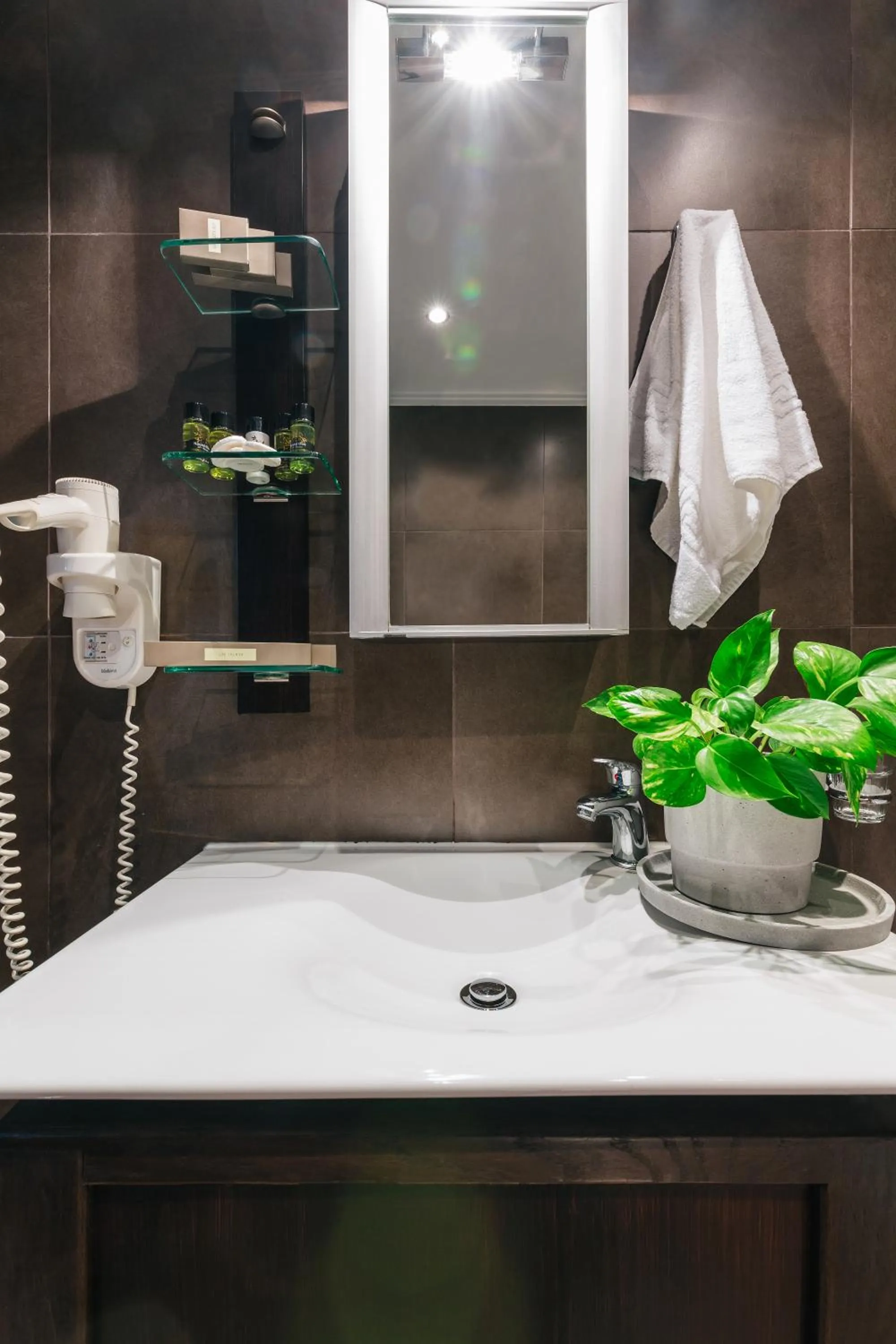 Bathroom in Ladadika Design, Philian Hotels and Resorts