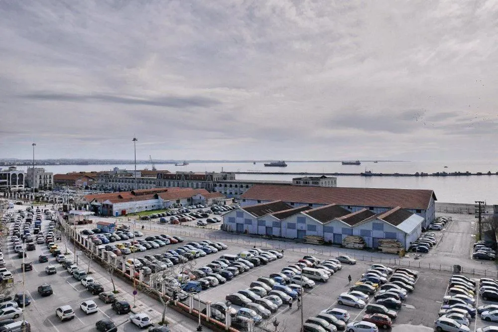 Location in Ladadika Design, Philian Hotels and Resorts