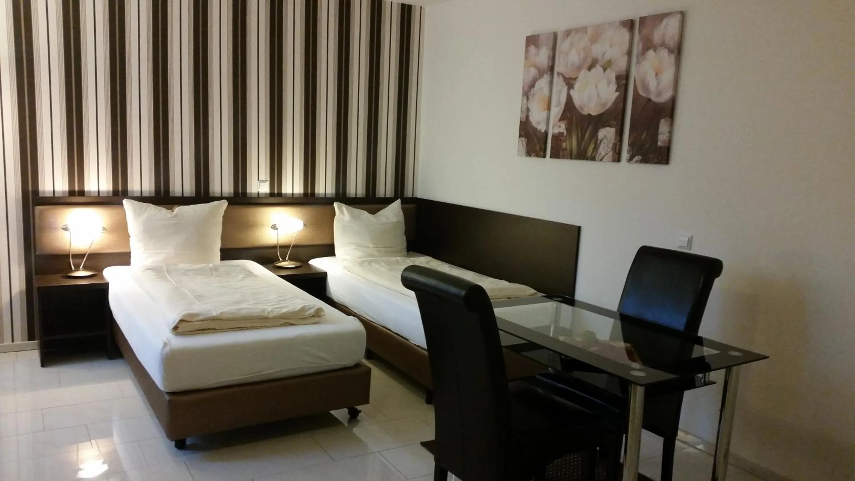 Bedroom, Bed in Cityhotel Ahlen Garni