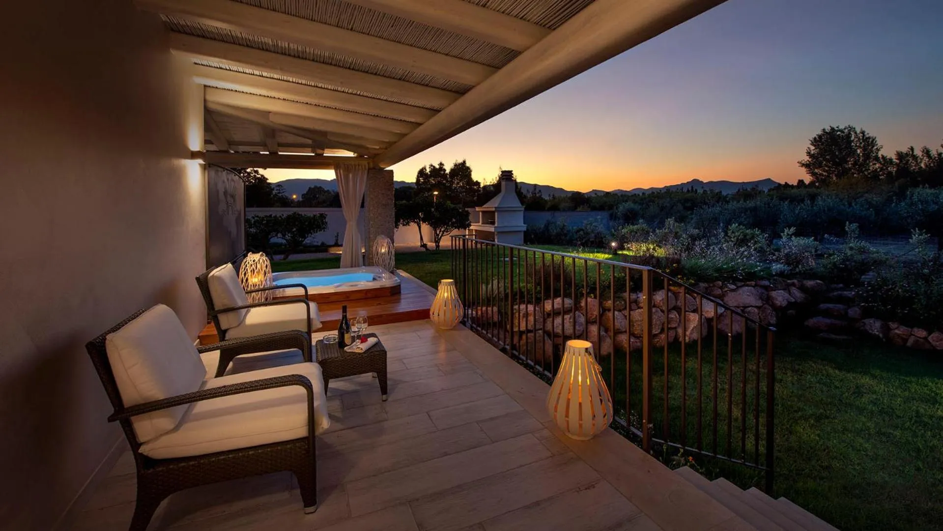 Hot Tub in Destino di Nora