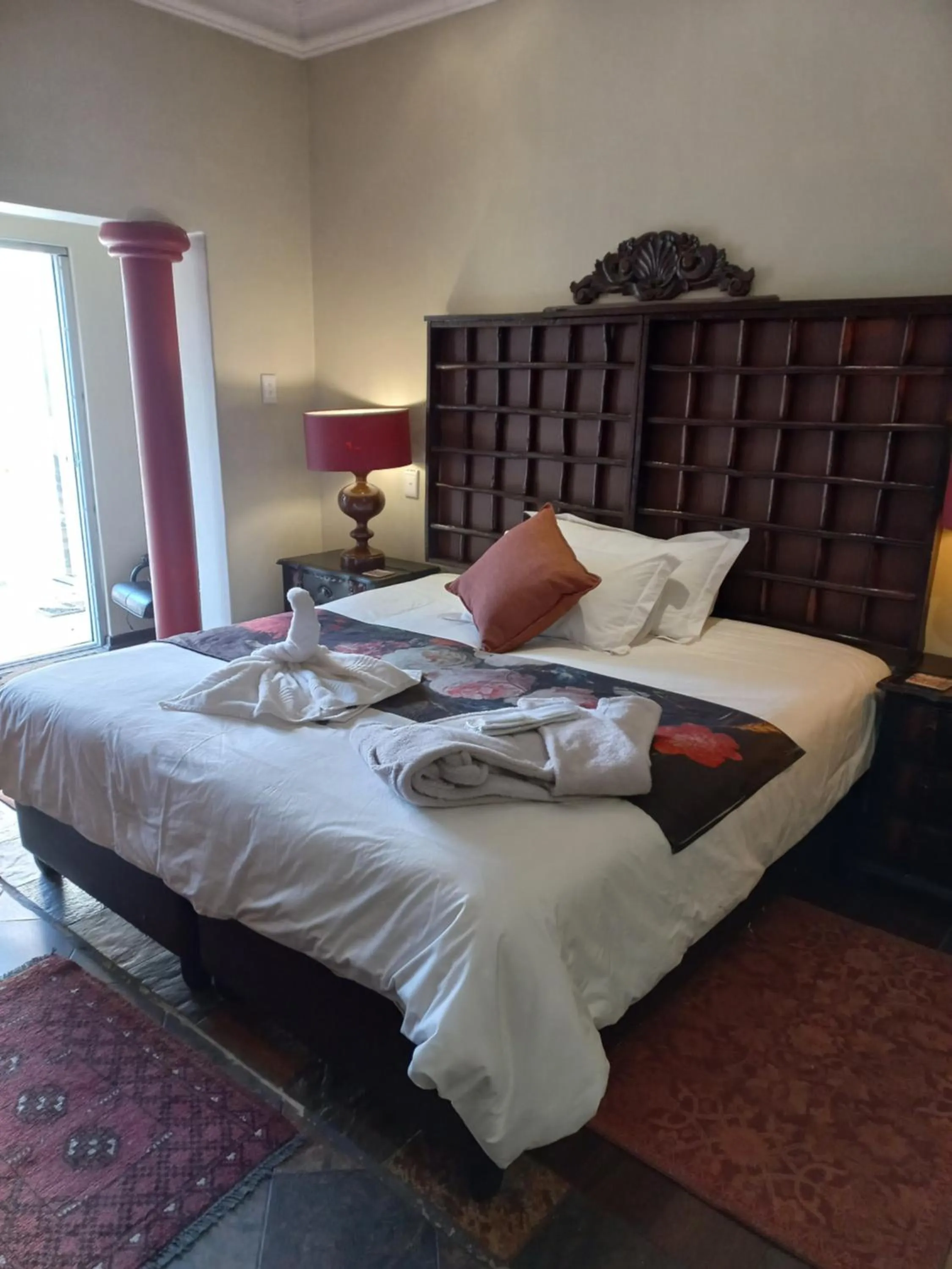 Bed in Belurana River Manor