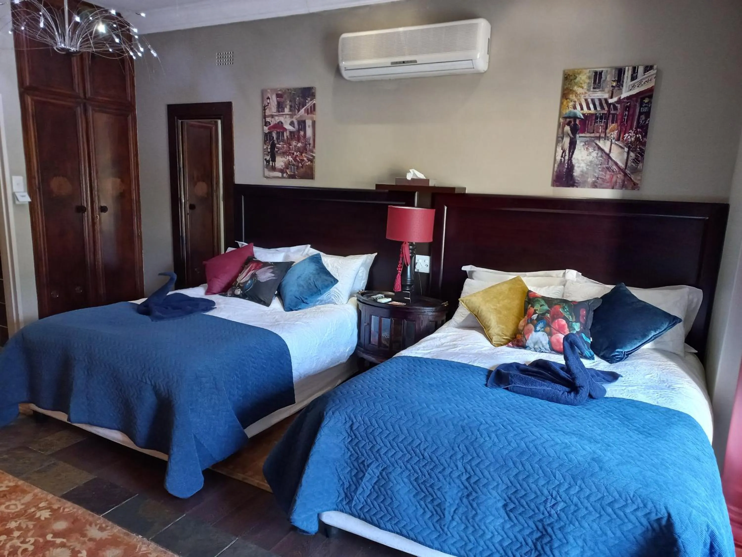 Bed in Belurana River Manor