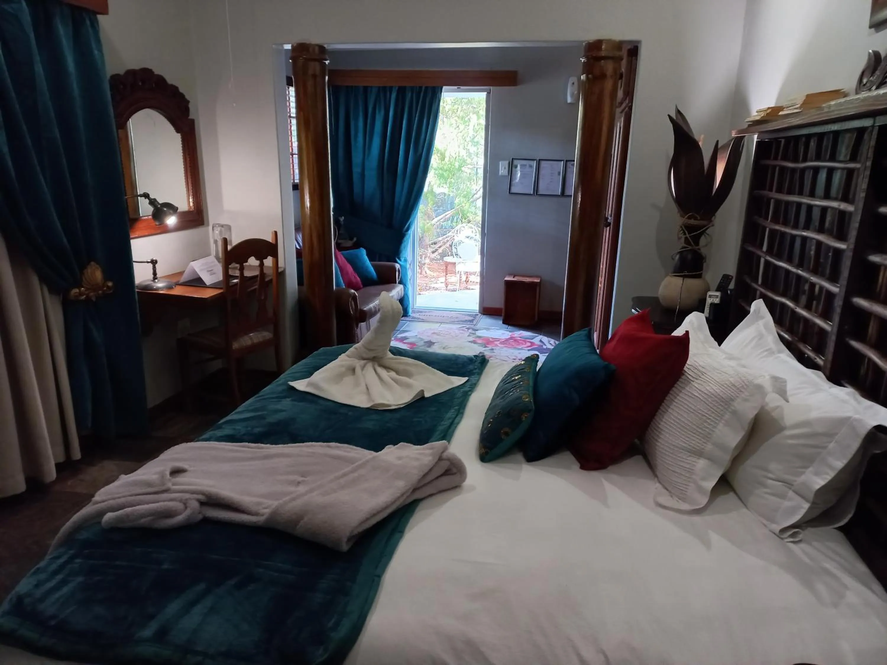 Bed in Belurana River Manor