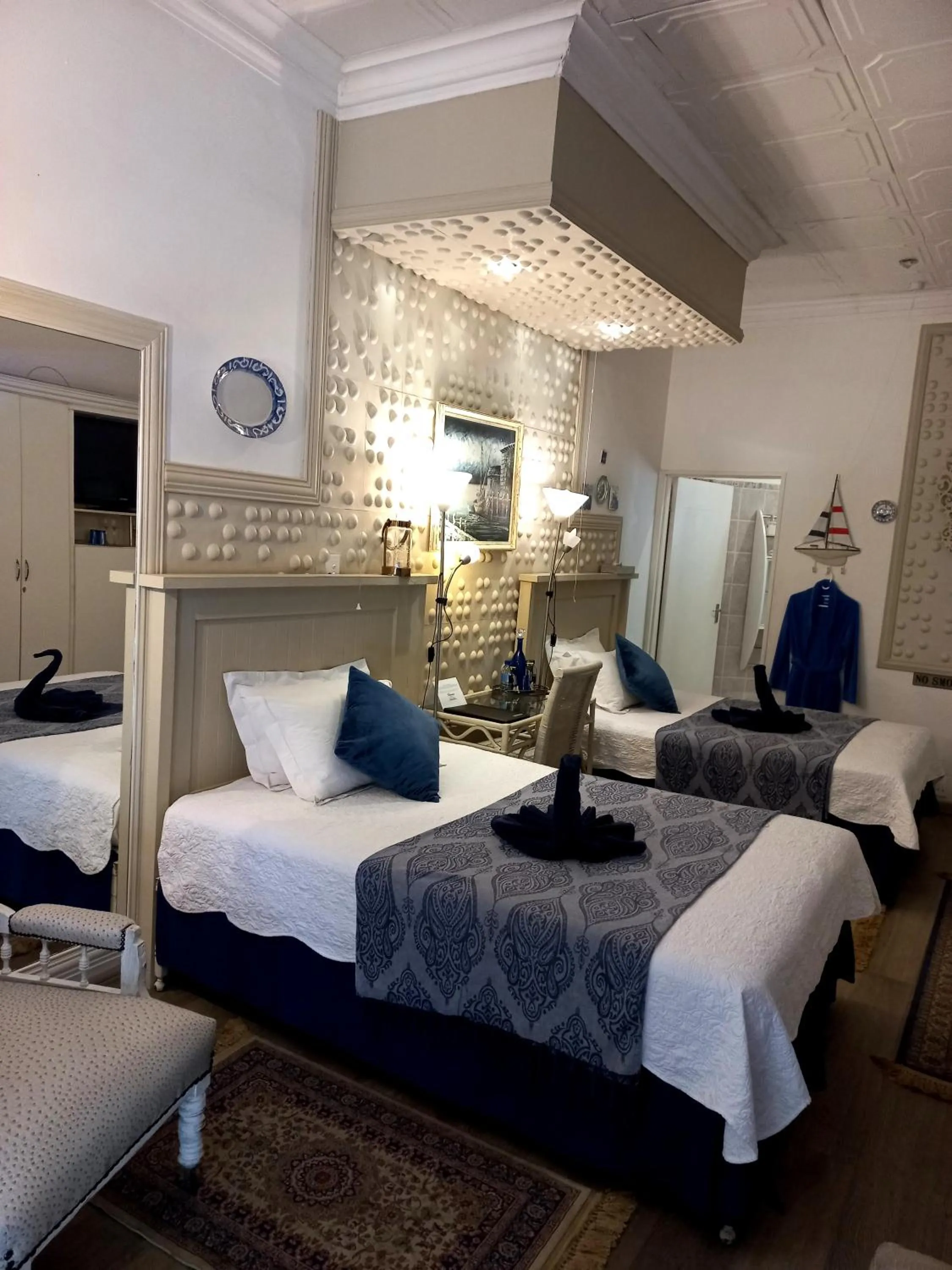 Bed in Belurana River Manor