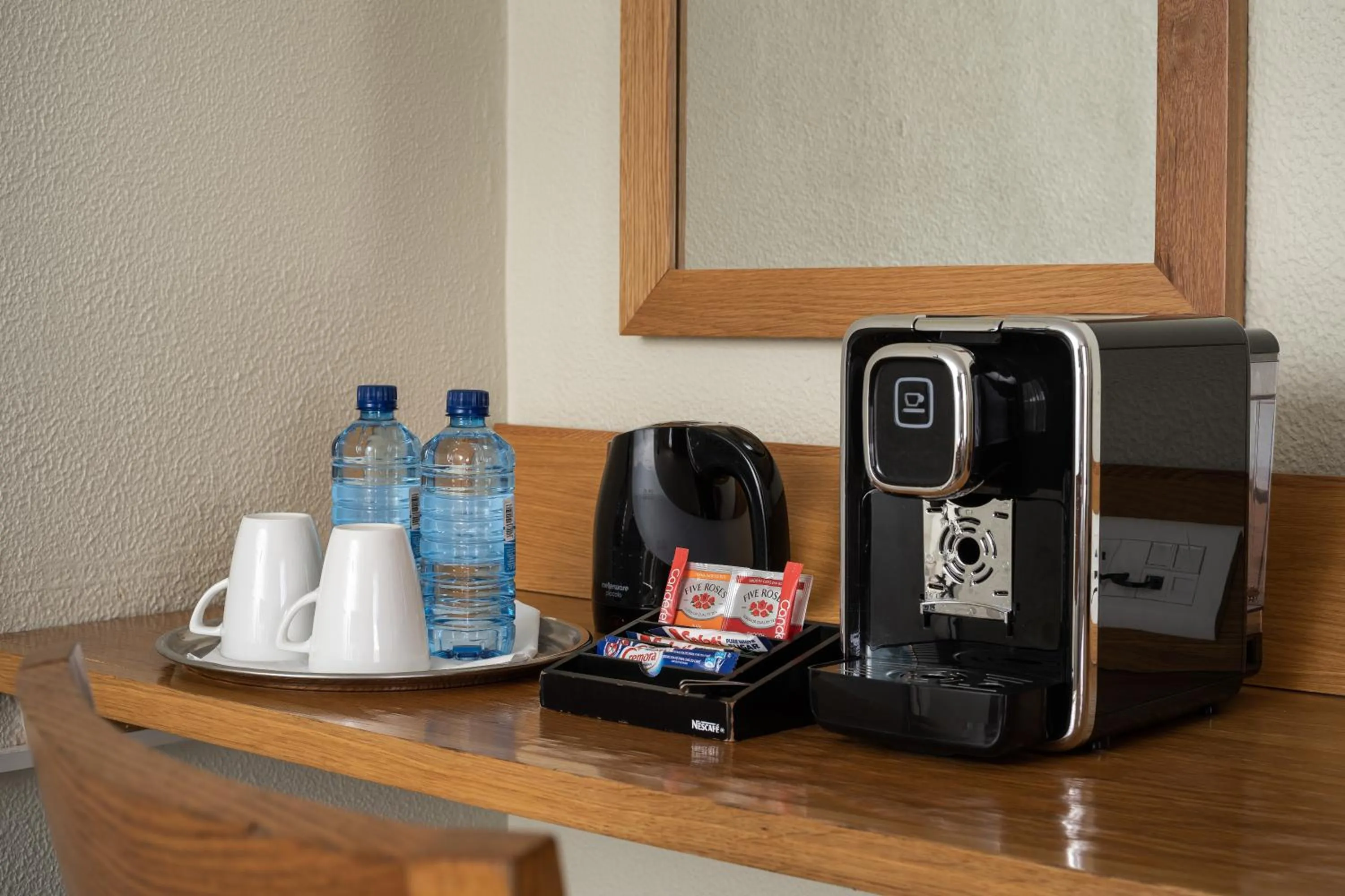 Coffee/tea facilities in River City Inn