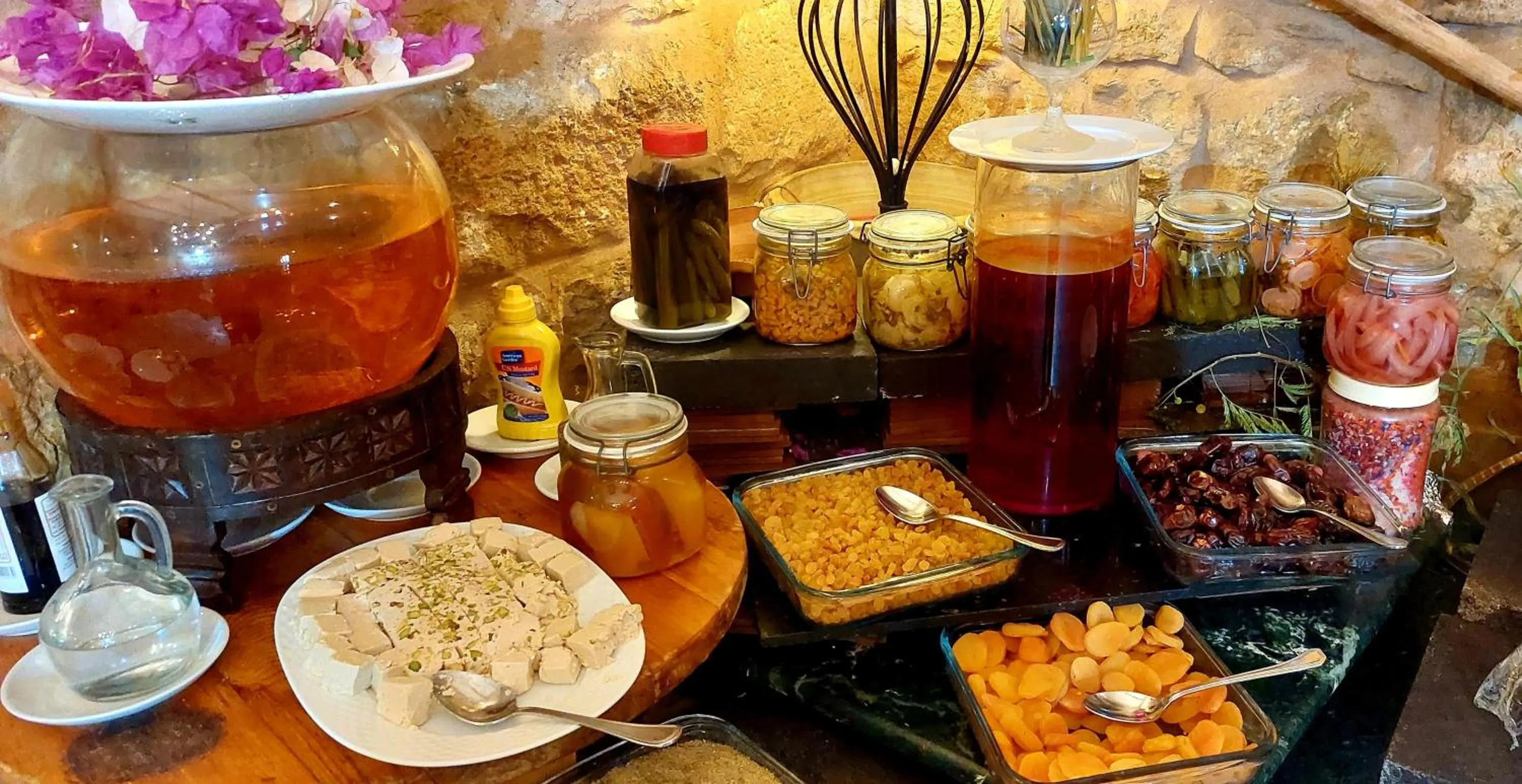 Buffet breakfast in Hayat Zaman Hotel And Resort Petra