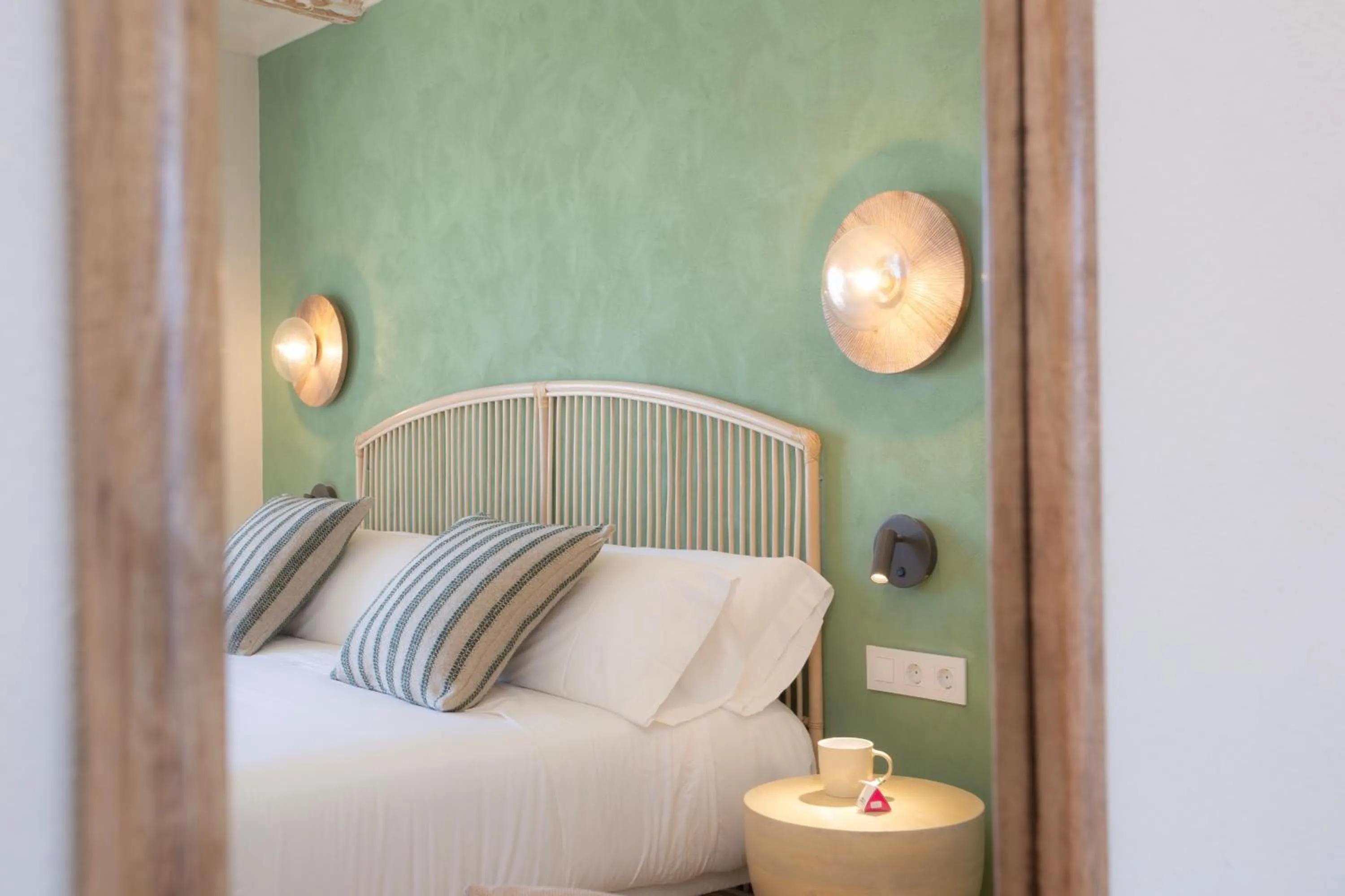 Photo of the whole room, Bed in Casual Bahía Ibiza