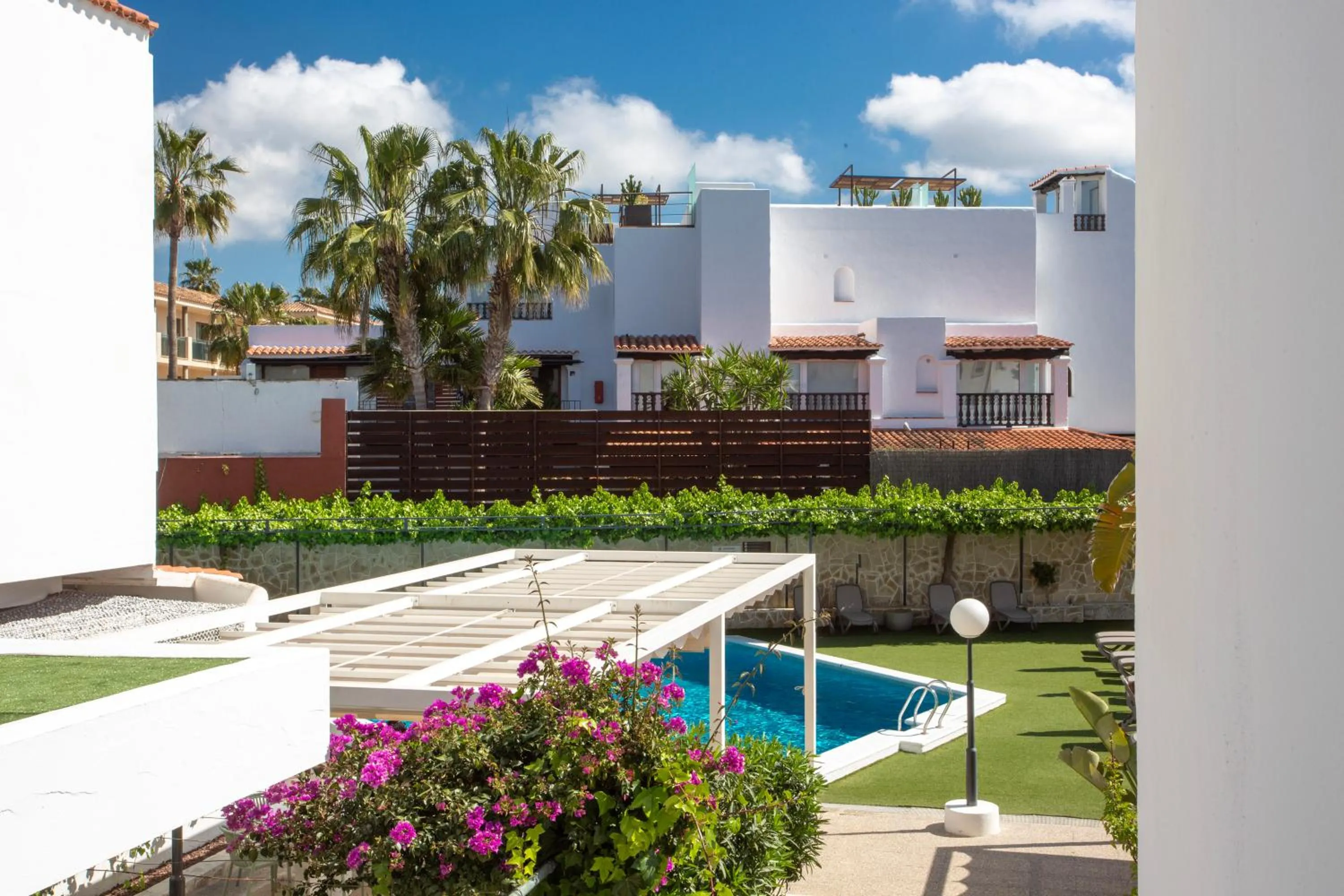 Pool view in Casual Bahía Ibiza