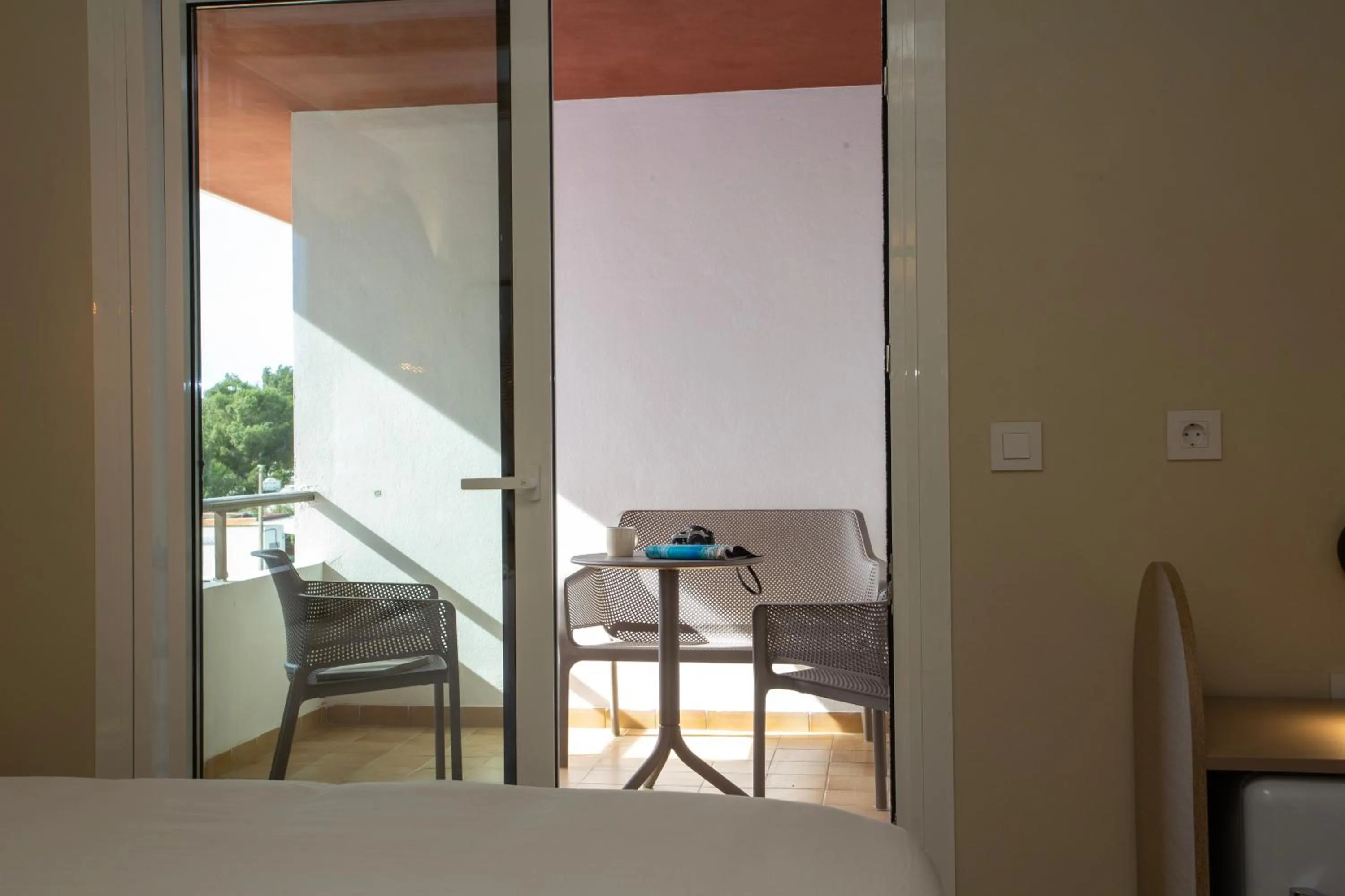 Photo of the whole room in Casual Bahía Ibiza