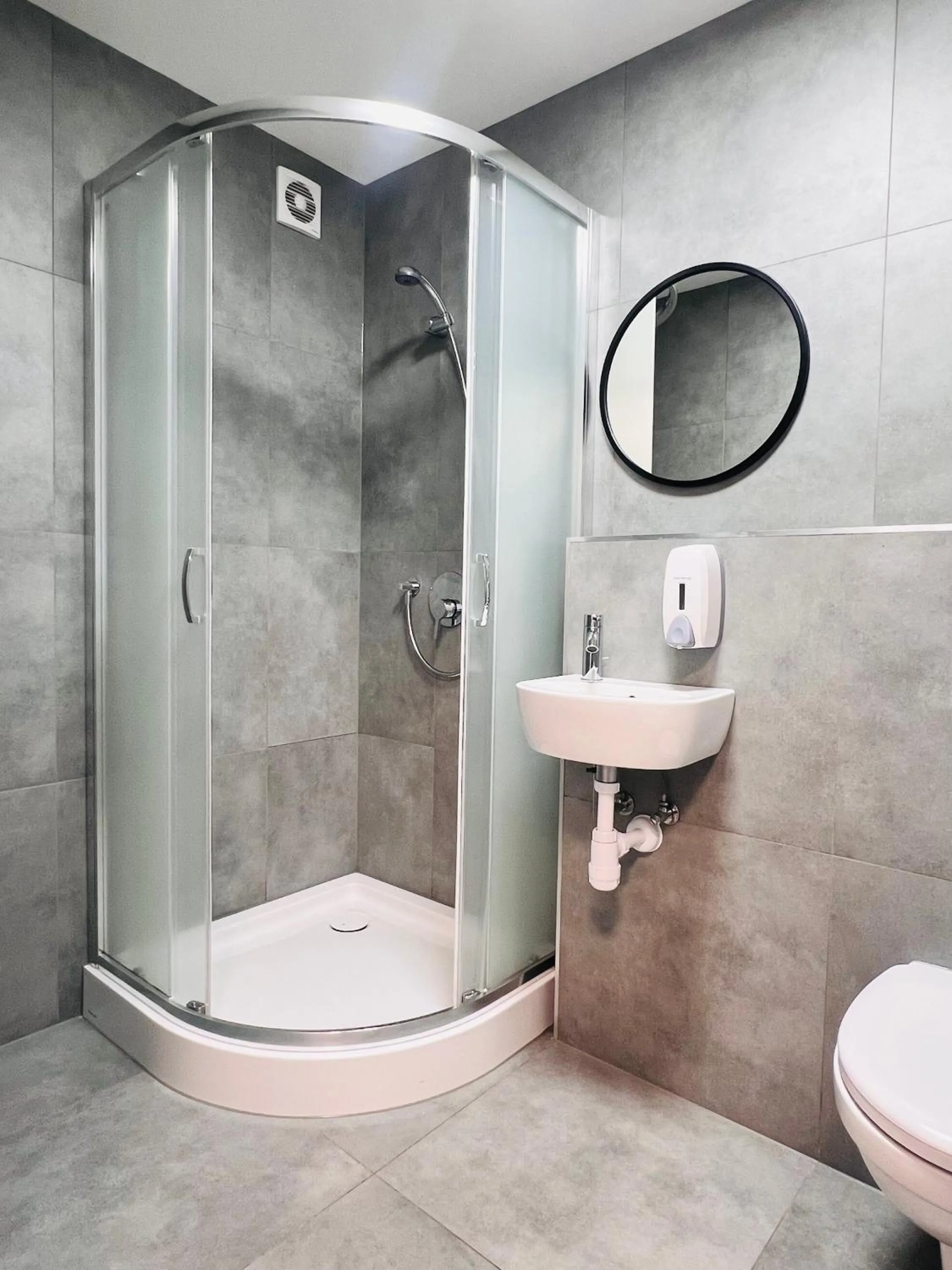 Bathroom in Hotel ROK