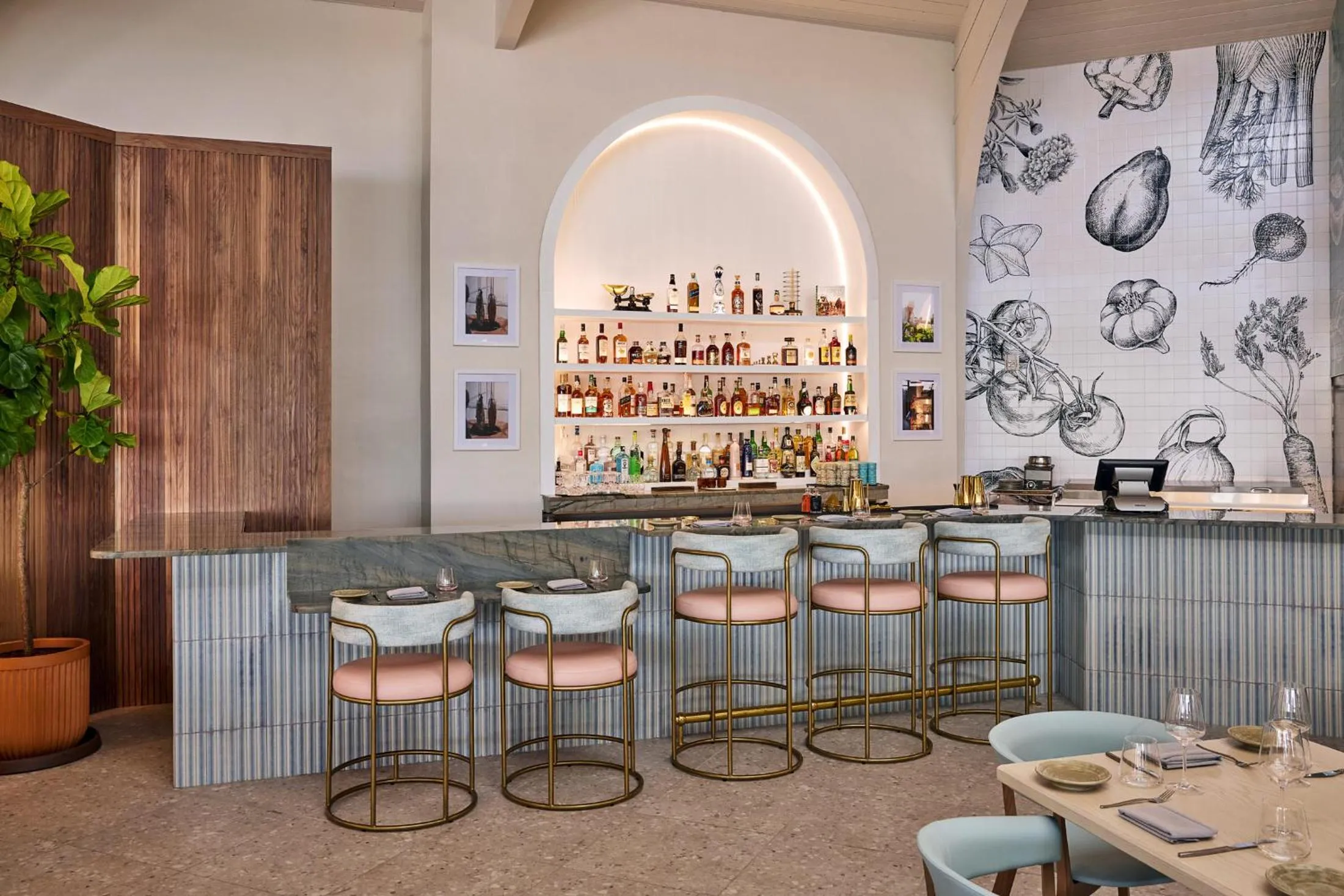 Restaurant/places to eat in Hawks Cay Resort