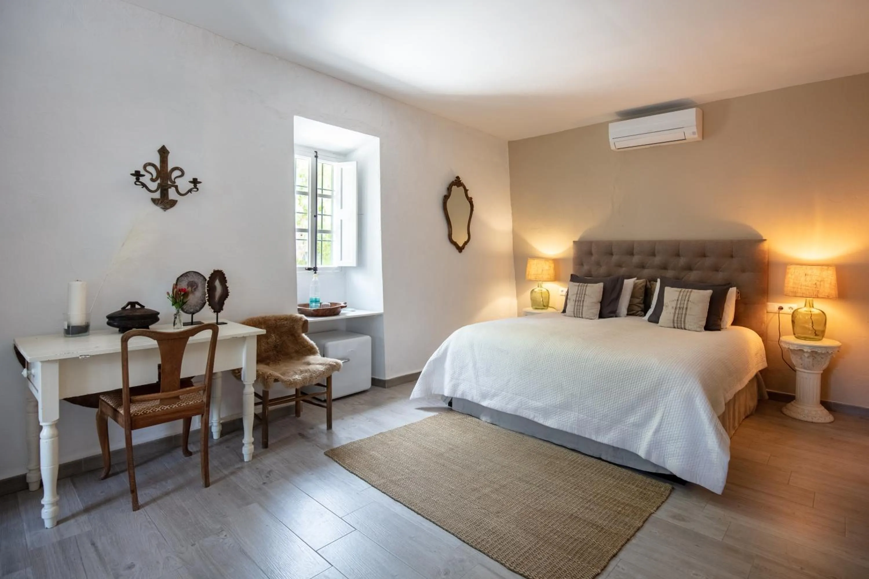 Bed in Agroturismo Son Boronat