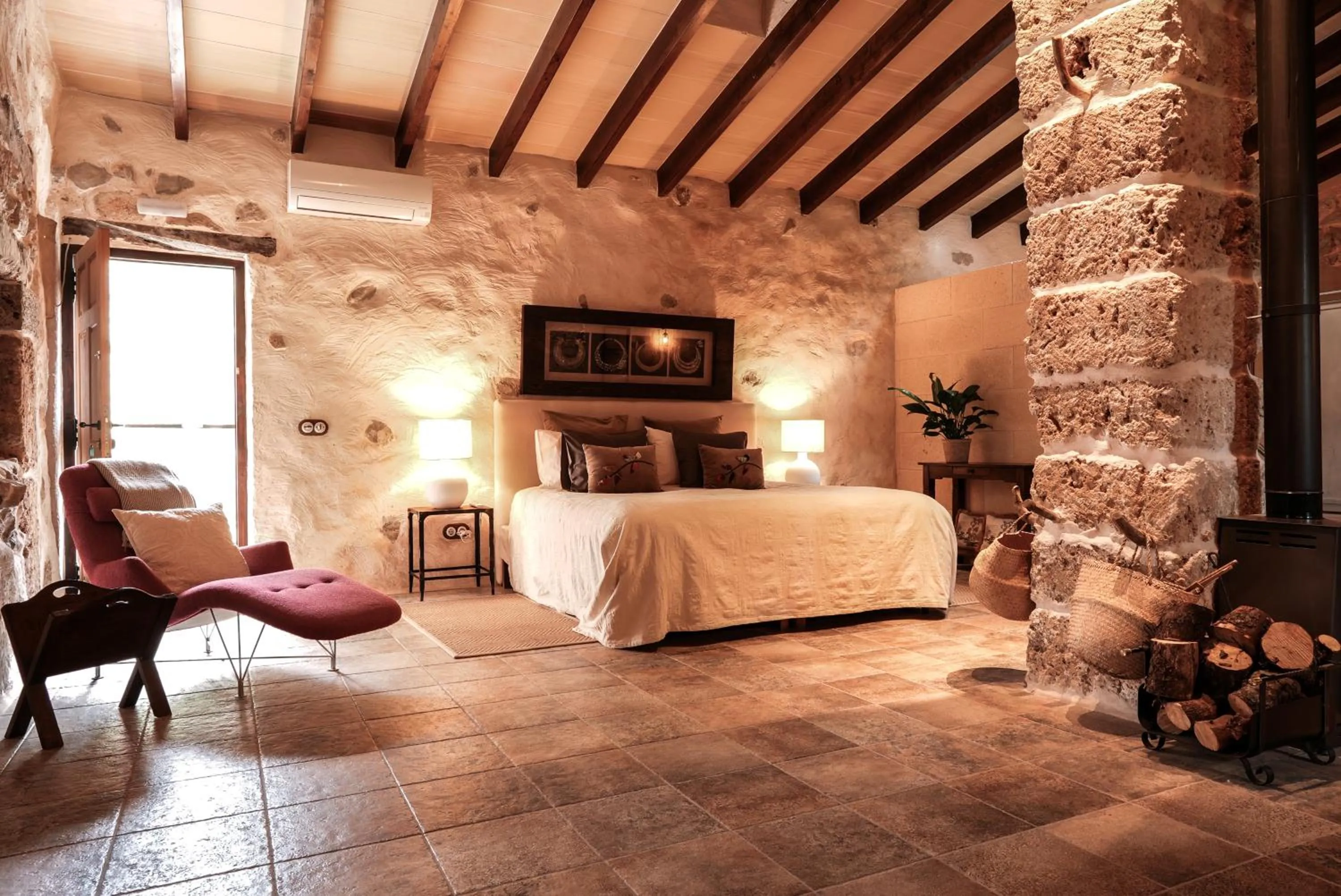 Bed in Agroturismo Son Boronat