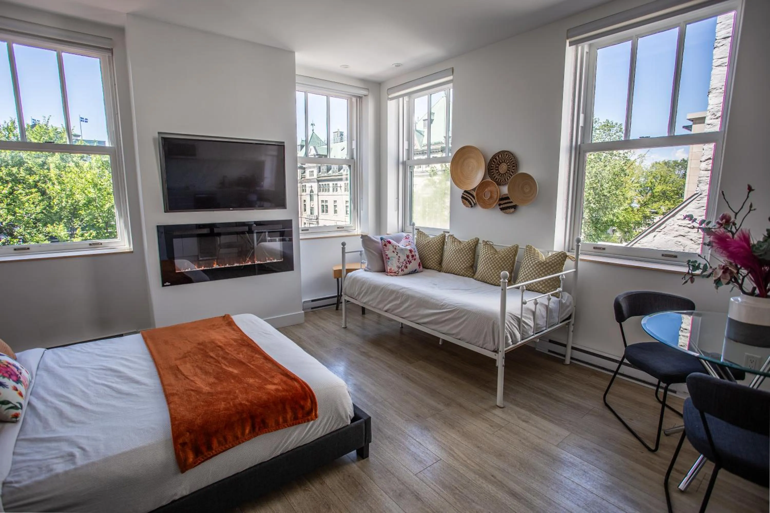 Bed in Les Lofts Ste-Anne