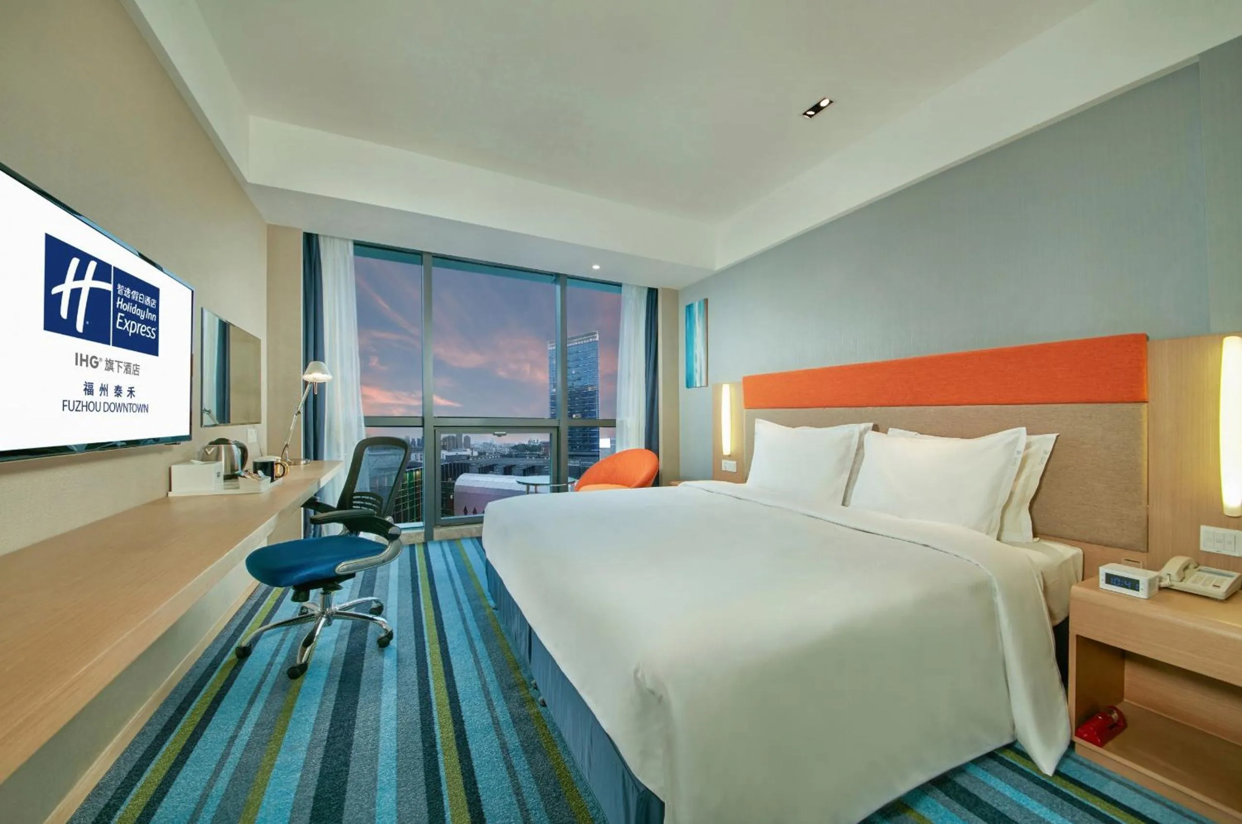 Photo of the whole room in Holiday Inn Express Fuzhou Downtown by IHG