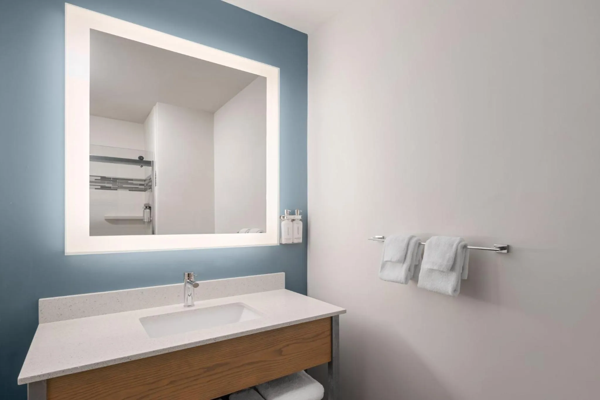 Photo of the whole room in EVEN Hotel Miami - Airport by IHG