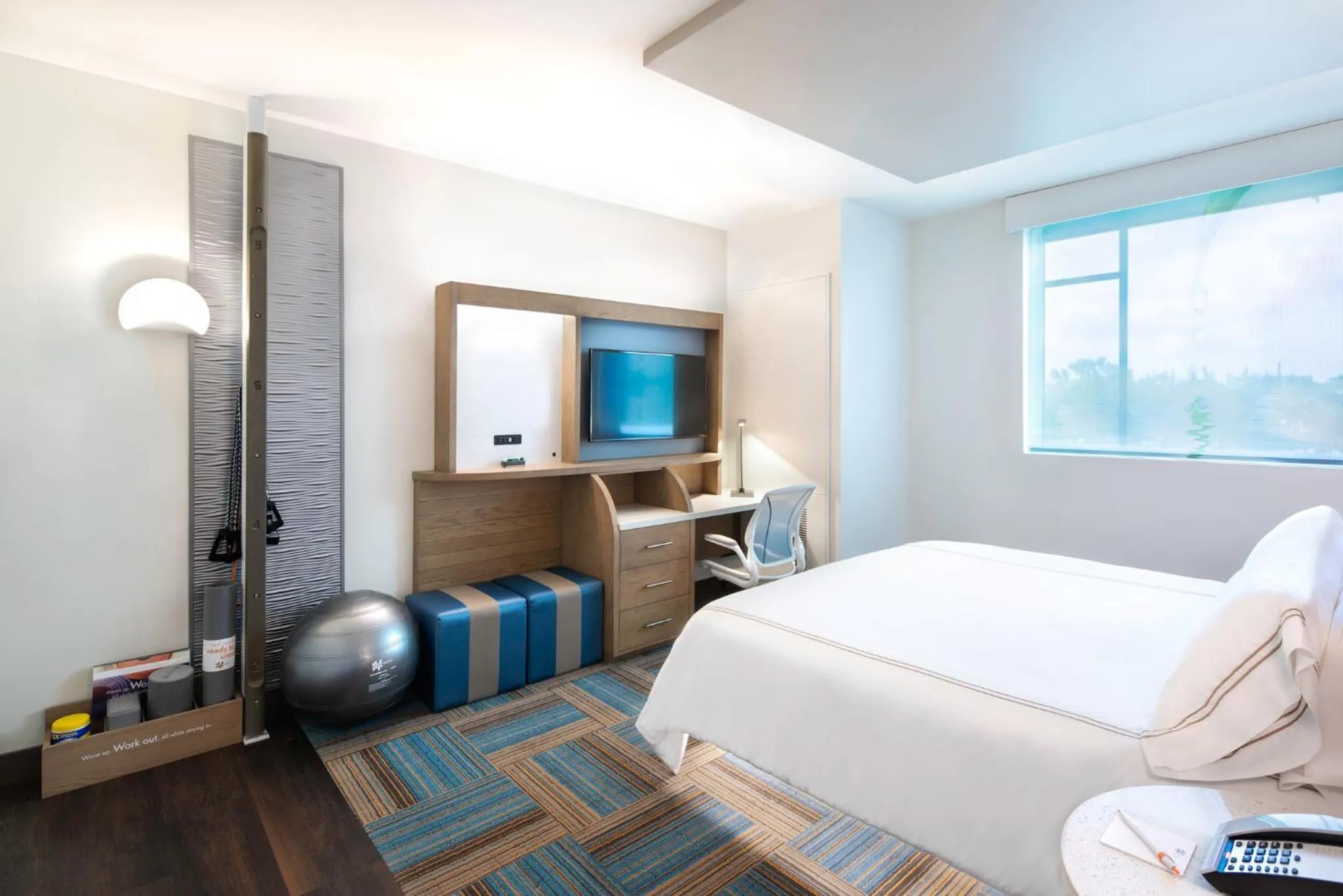 Photo of the whole room, Bed in EVEN Hotel Miami - Airport by IHG