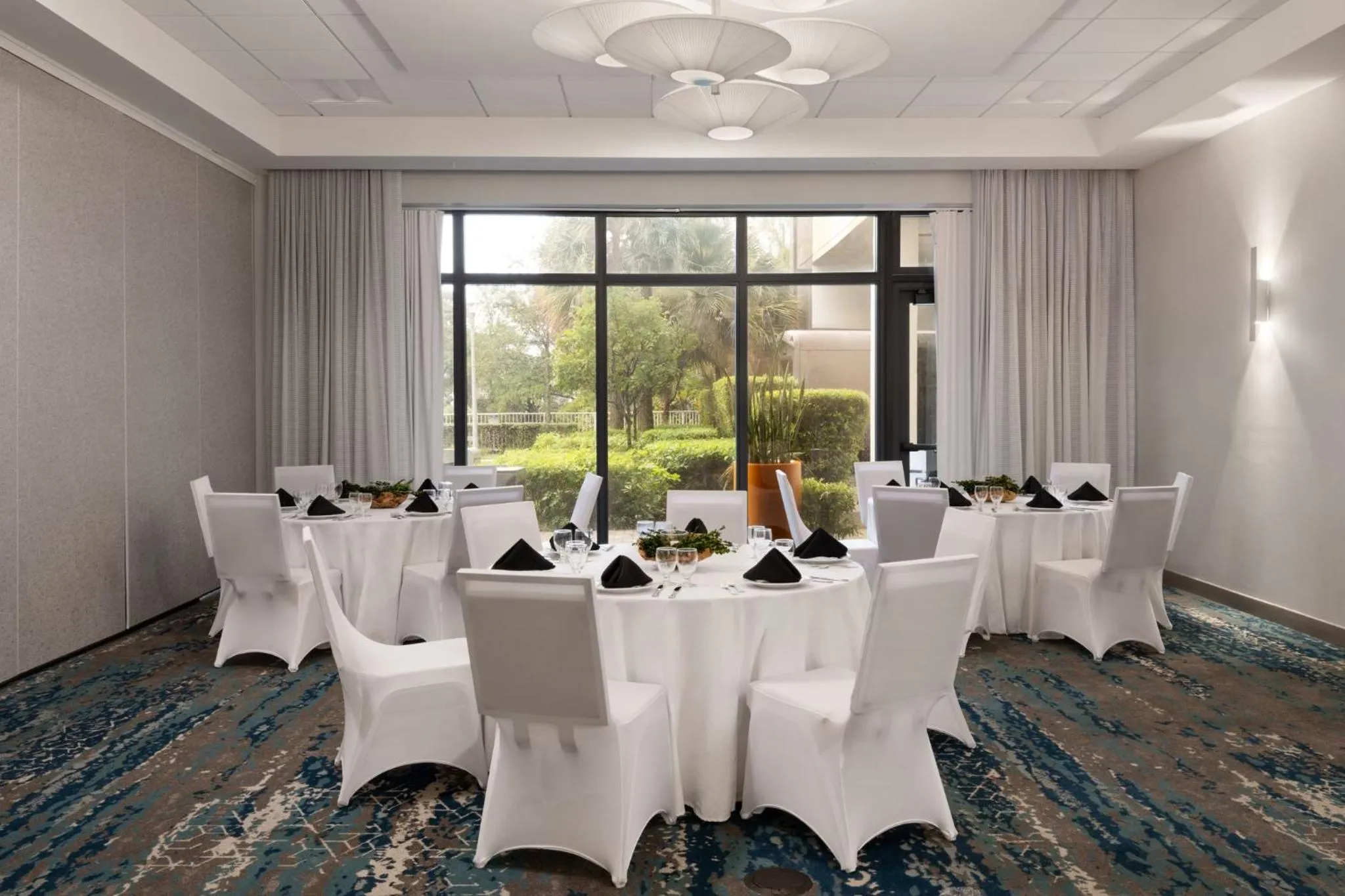 Meeting/conference room in EVEN Hotel Miami - Airport by IHG
