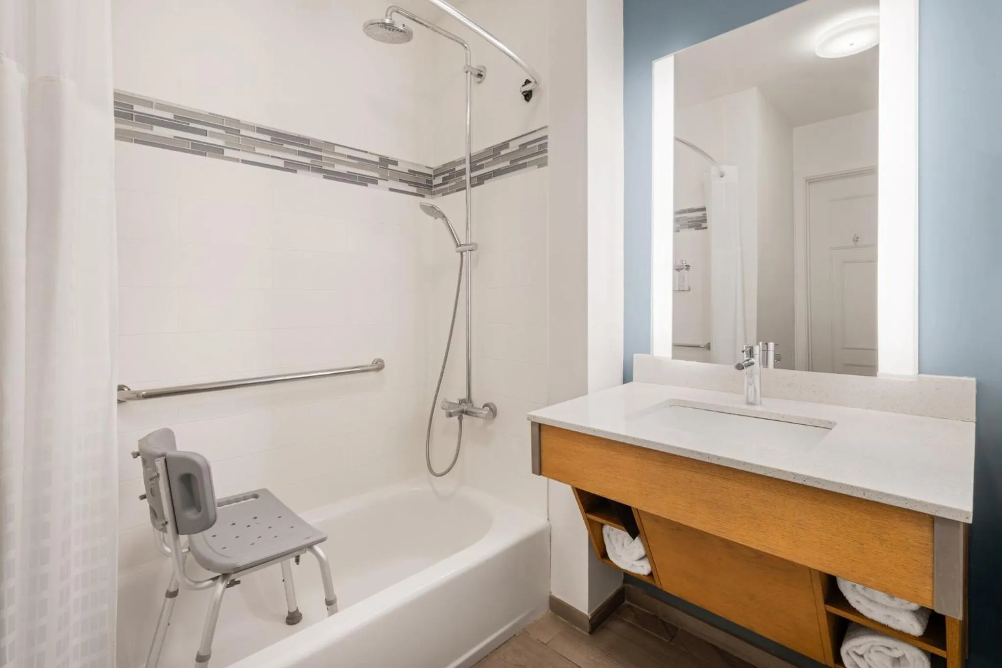 Photo of the whole room in EVEN Hotel Miami - Airport by IHG