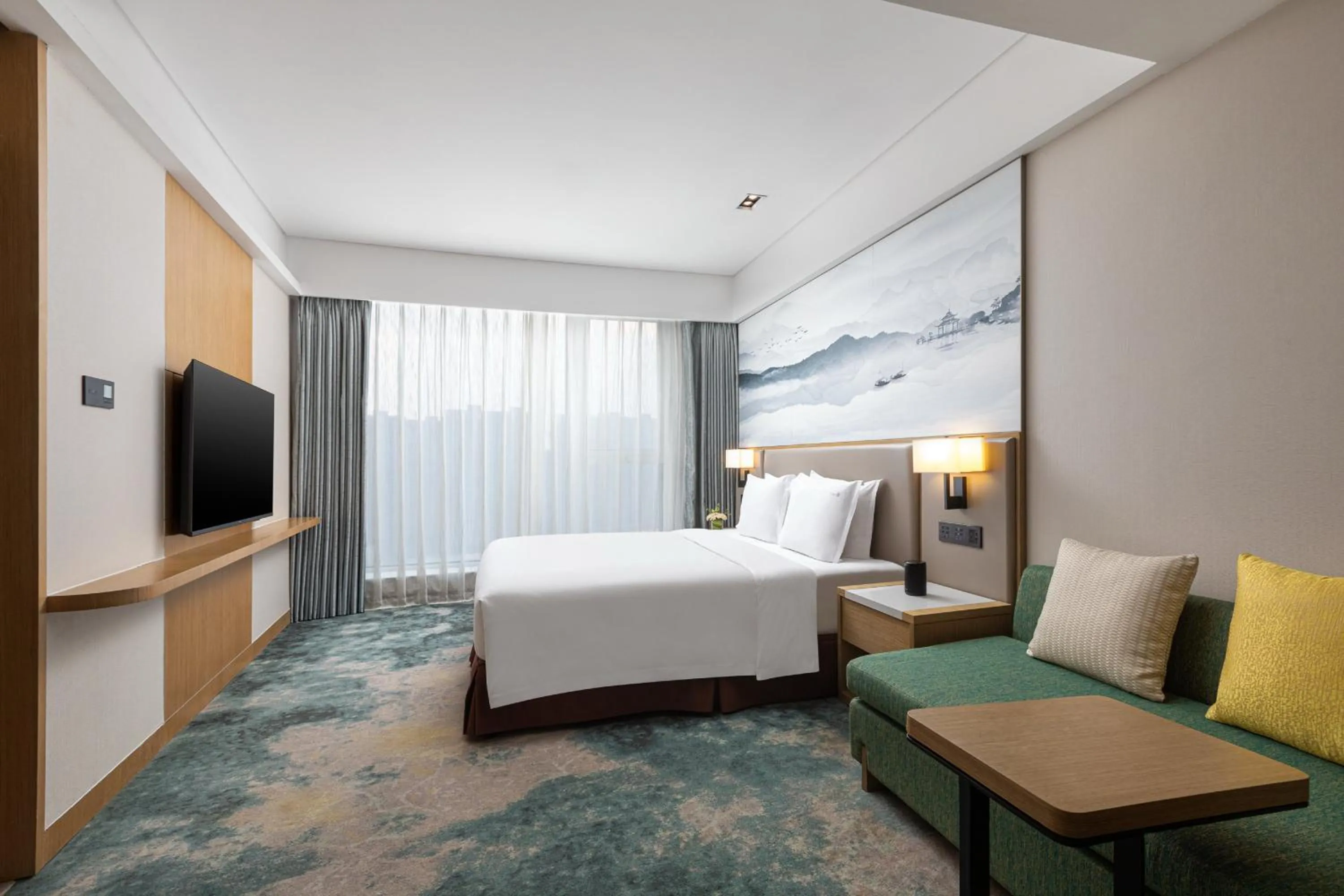 Photo of the whole room, Bed in Holiday Inn Hangzhou Gongshu by IHG