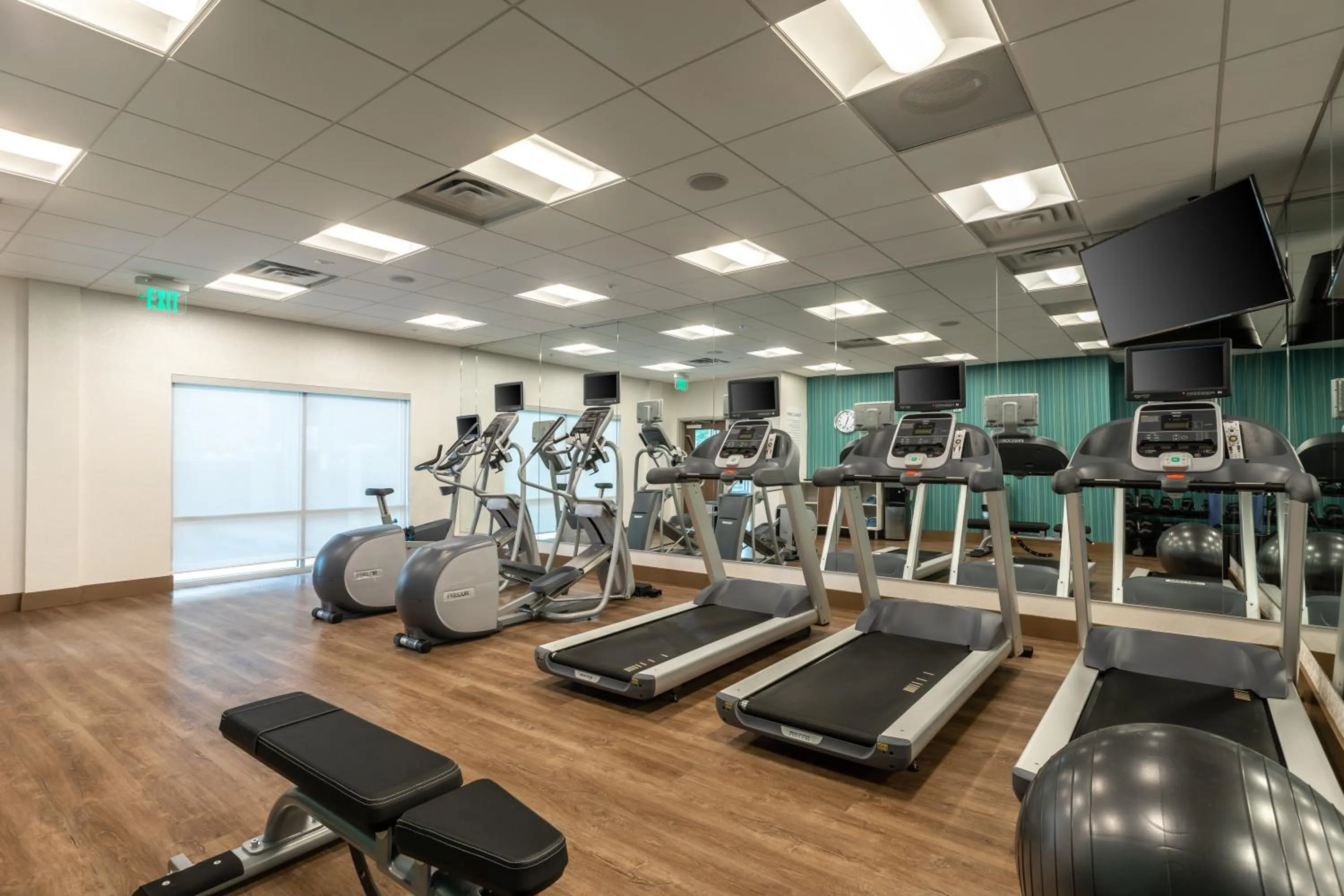 Fitness centre/facilities in Holiday Inn Express & Suites Gainesville - Lake Lanier Area by IHG